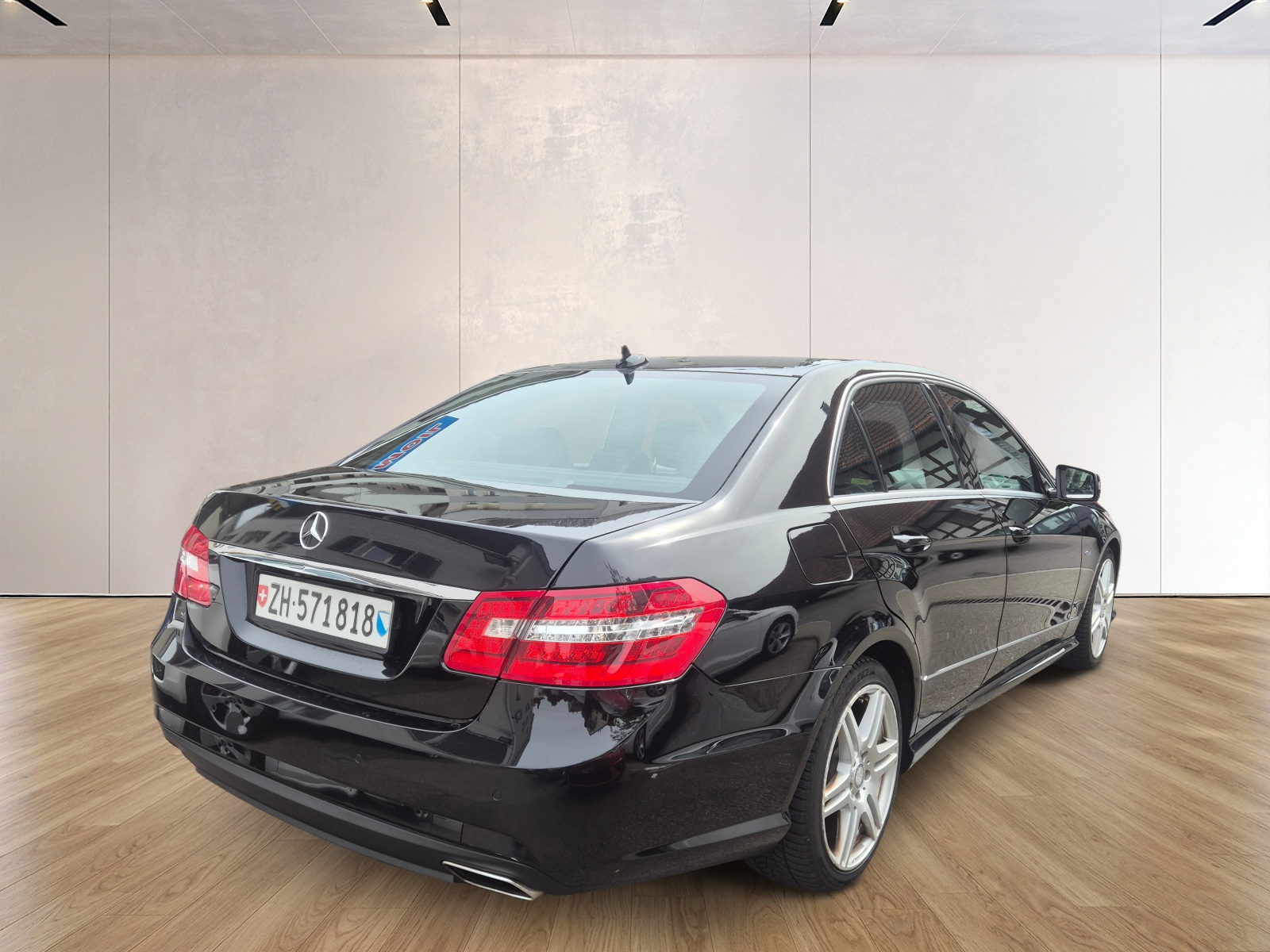 MERCEDES-BENZ E 220 CDI BlueEfficiency MyStar 7G-Tronic-image-5