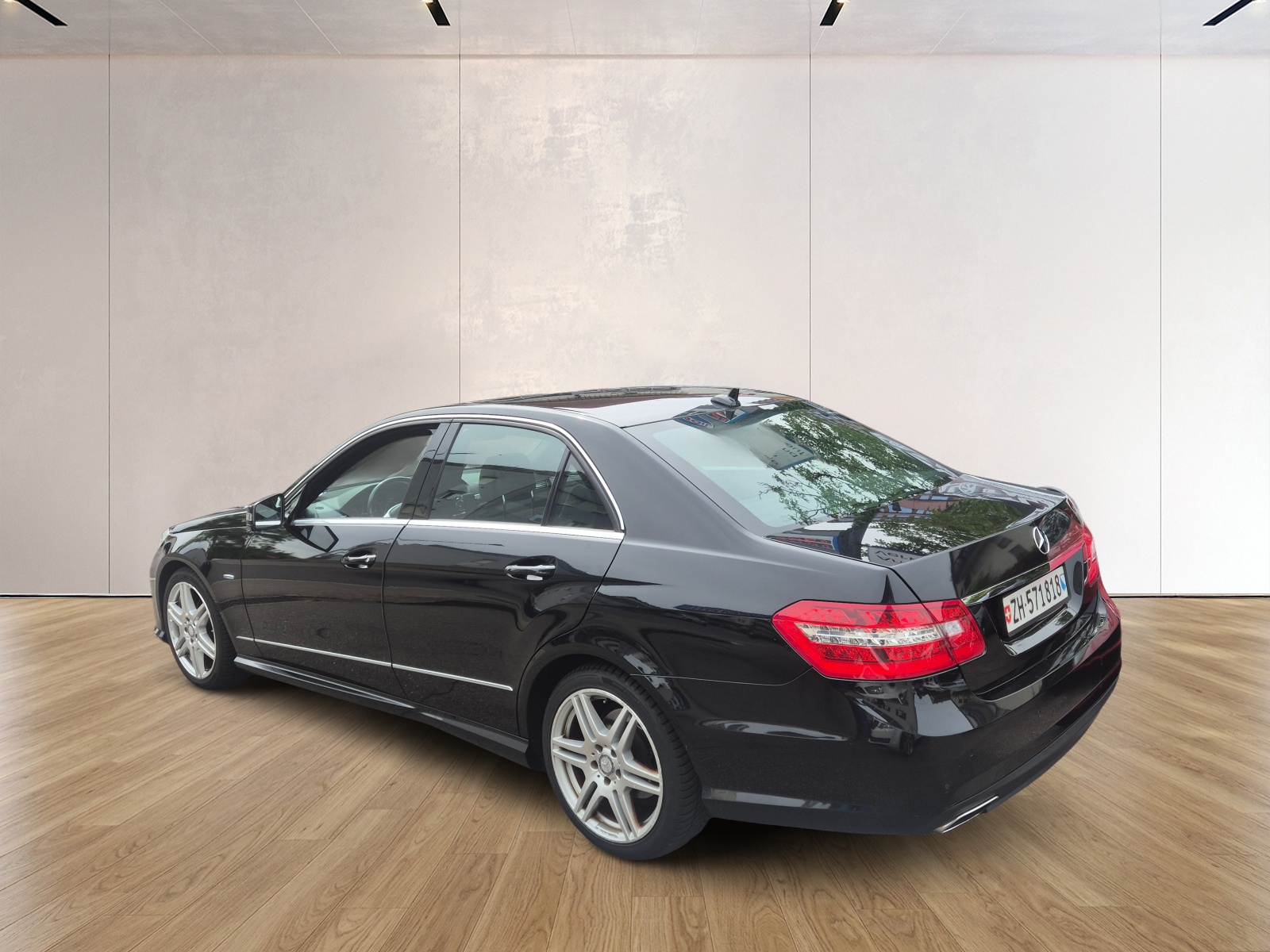 MERCEDES-BENZ E 220 CDI BlueEfficiency MyStar 7G-Tronic-image-3