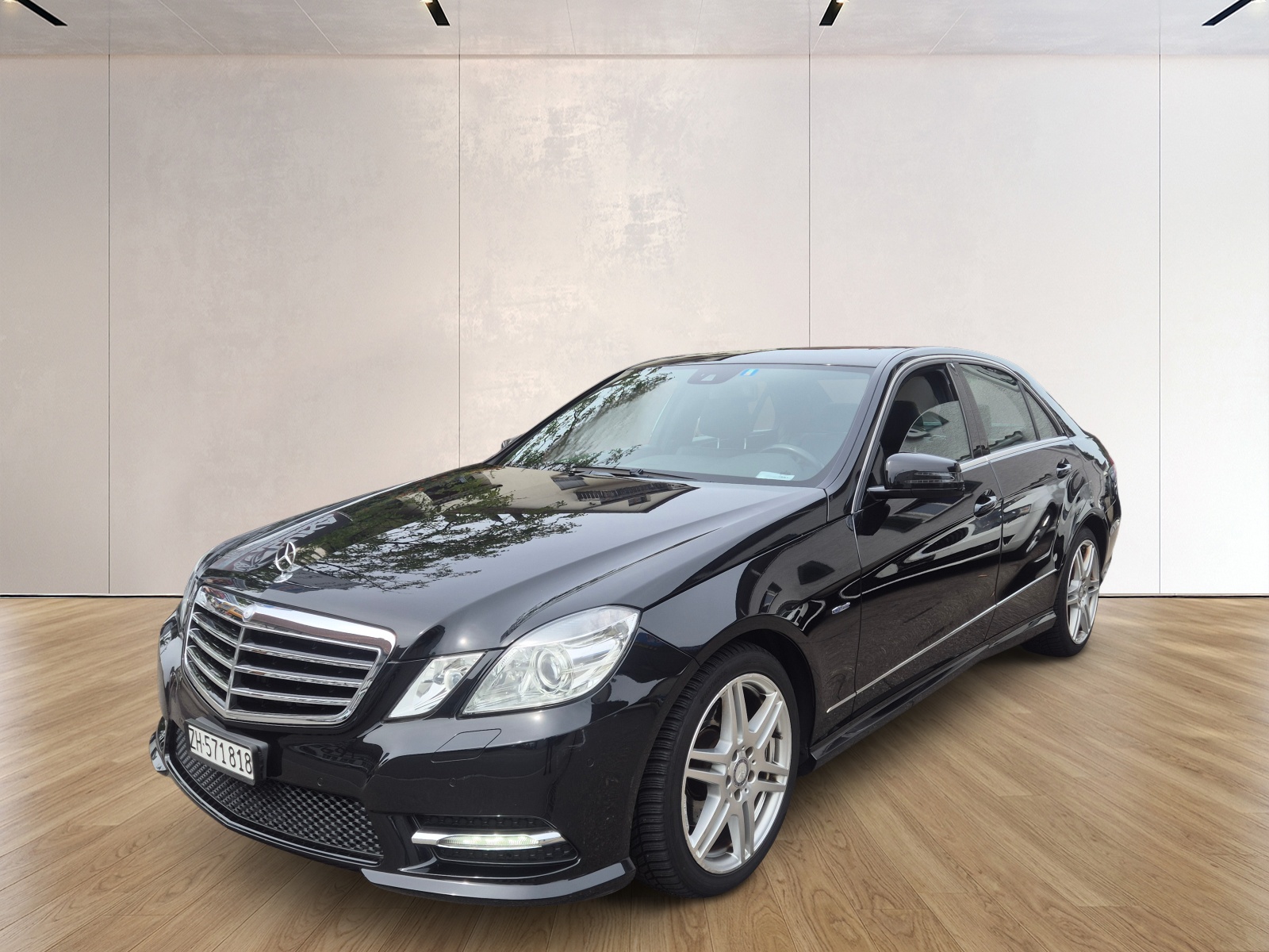 MERCEDES-BENZ E 220 CDI BlueEfficiency MyStar 7G-Tronic-image-0