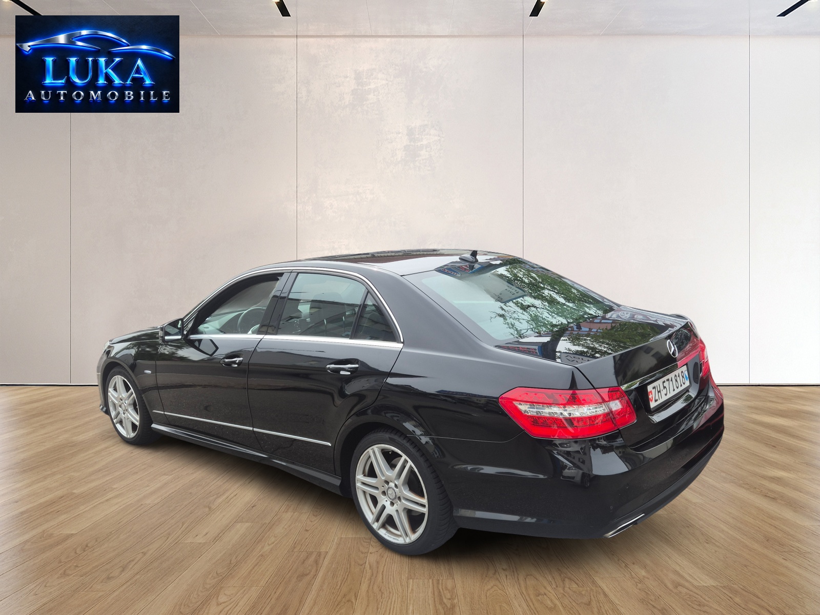 MERCEDES-BENZ E 220 CDI BlueEfficiency MyStar 7G-Tronic-image-3