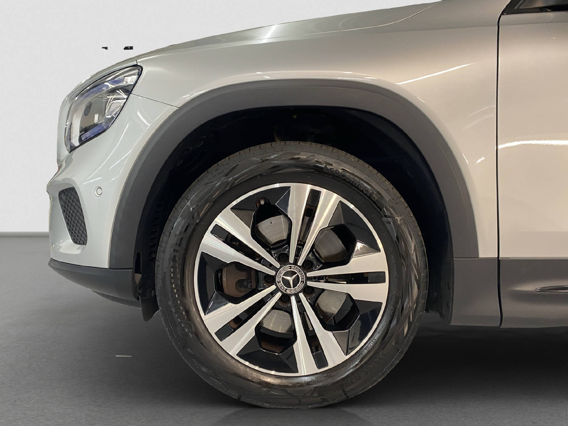 MERCEDES-BENZ GLB 250 Progressive 4MATIC-image-5
