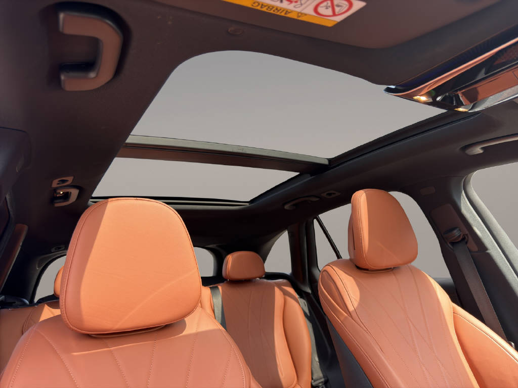MERCEDES-BENZ GLC 400 e AMG Line 4matic-image-16