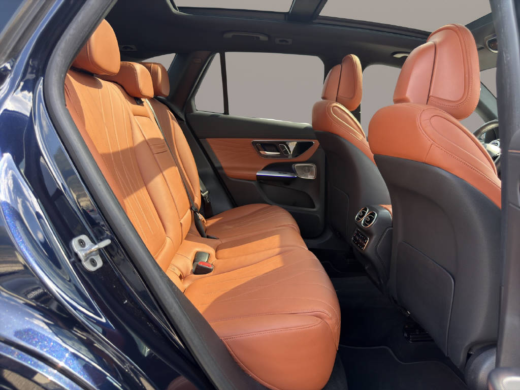 MERCEDES-BENZ GLC 400 e AMG Line 4matic-image-14