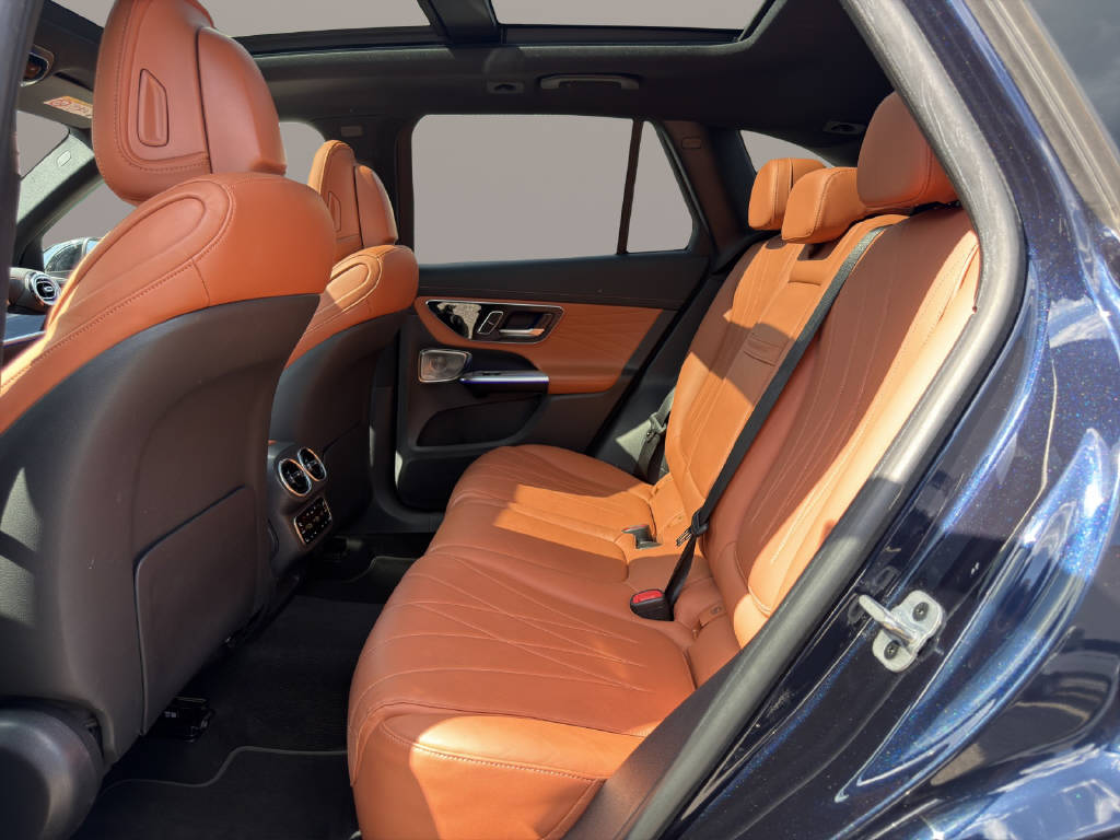 MERCEDES-BENZ GLC 400 e AMG Line 4matic-image-13