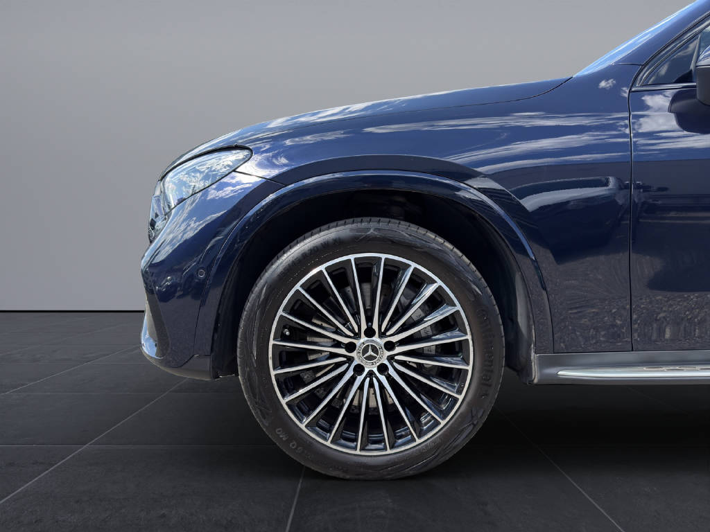 MERCEDES-BENZ GLC 400 e AMG Line 4matic-image-18