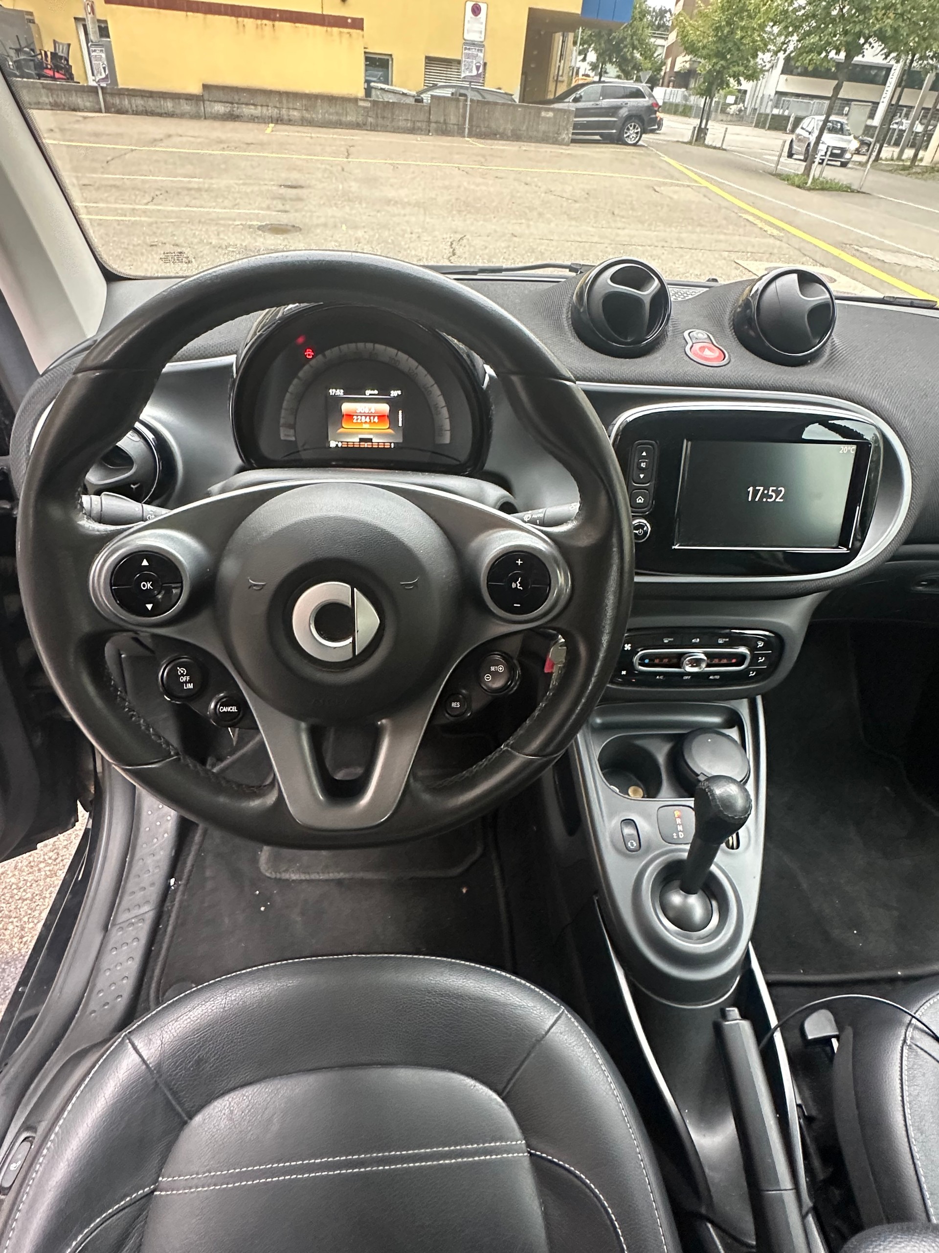 SMART fortwo prime-image-10
