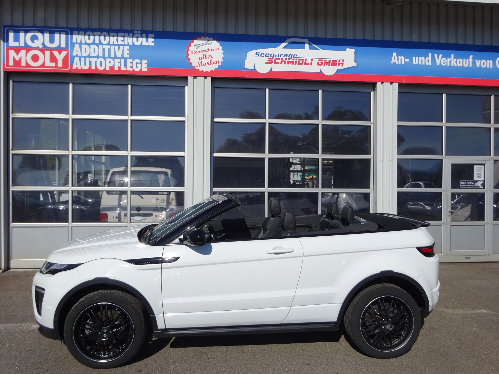LAND ROVER Range Rover Evoque Convert. 2.0Si4 HSE Dynamic AT9-image-4