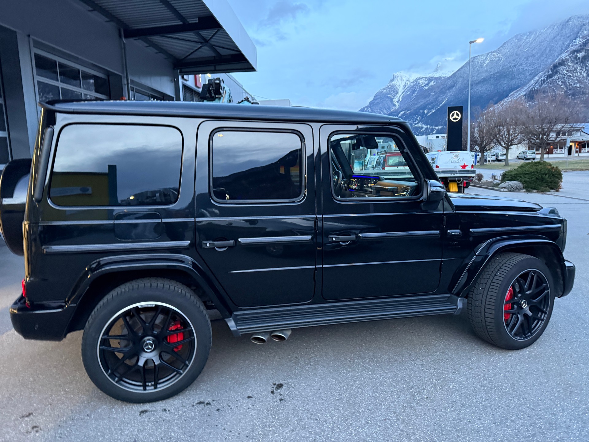 MERCEDES-BENZ G 63 AMG Speedshift Plus G-Tronic-image-2