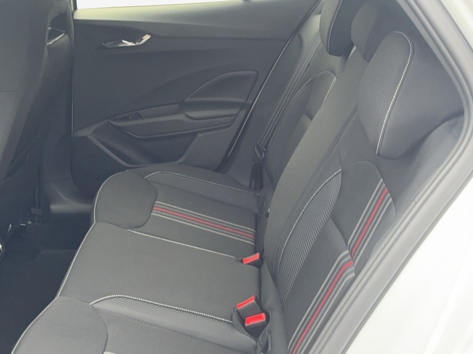 SKODA Fabia 1.5 TSI 130 DSG-image-11