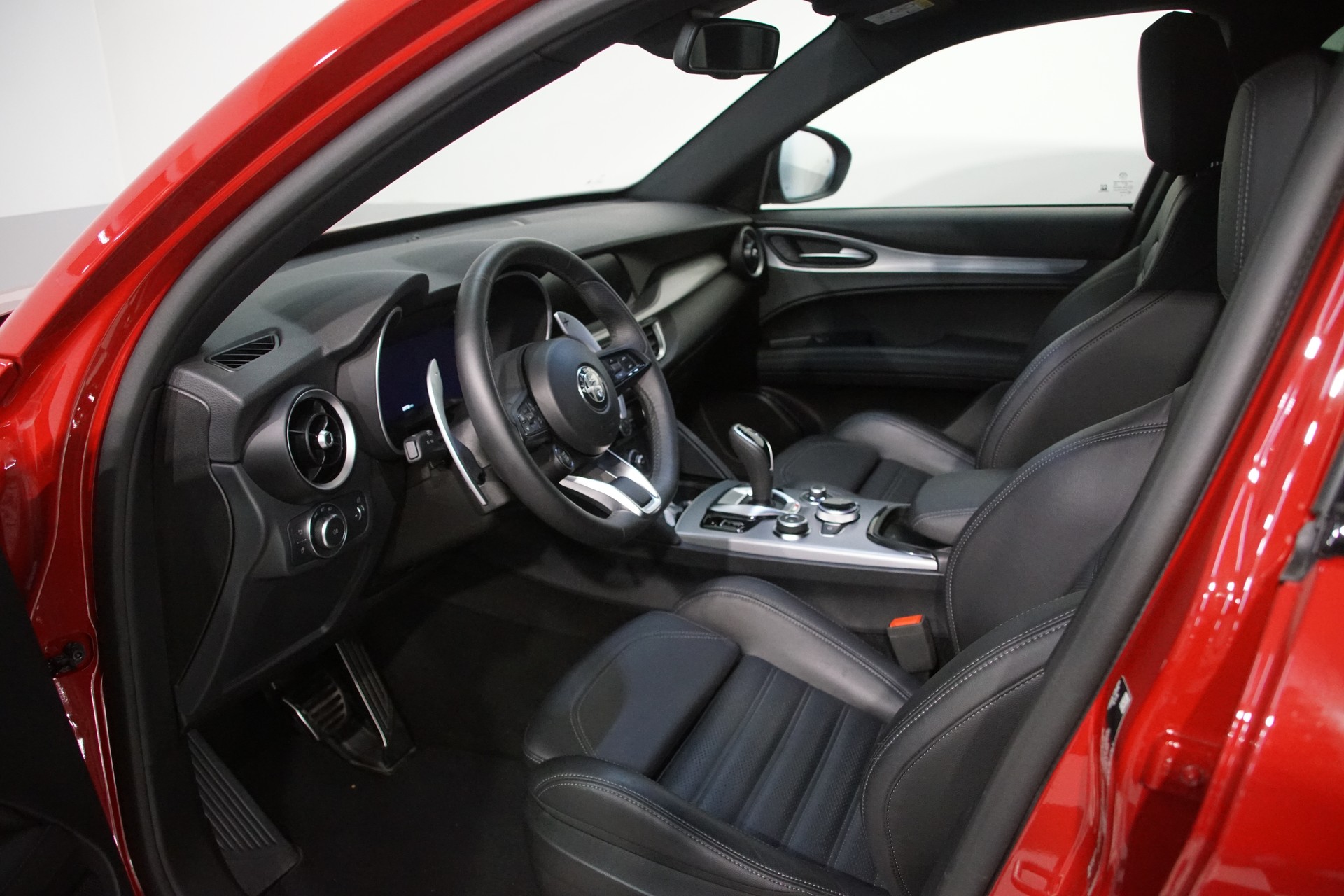 ALFA ROMEO Stelvio 2.0 Veloce Q4 AT8 swiss-image-10
