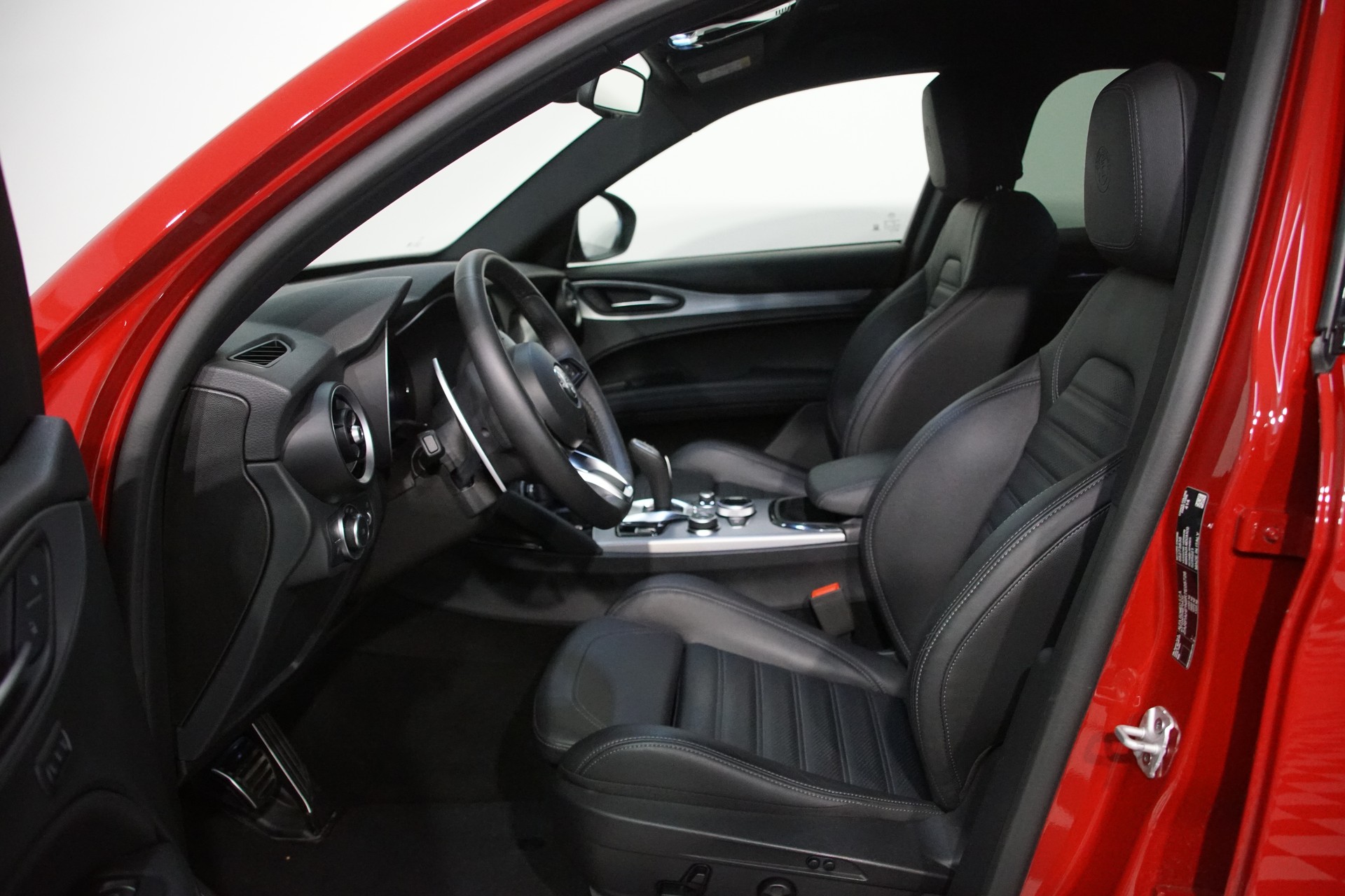 ALFA ROMEO Stelvio 2.0 Veloce Q4 AT8 swiss-image-11