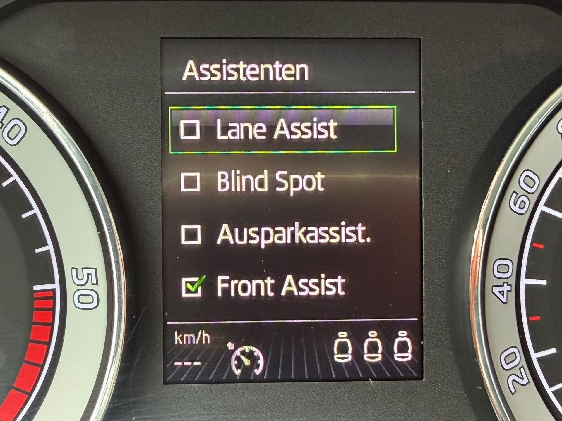 SKODA Superb Combi 2.0 TDI 190 L & K 4x4 DSG (Laurin & Klement)-image-21