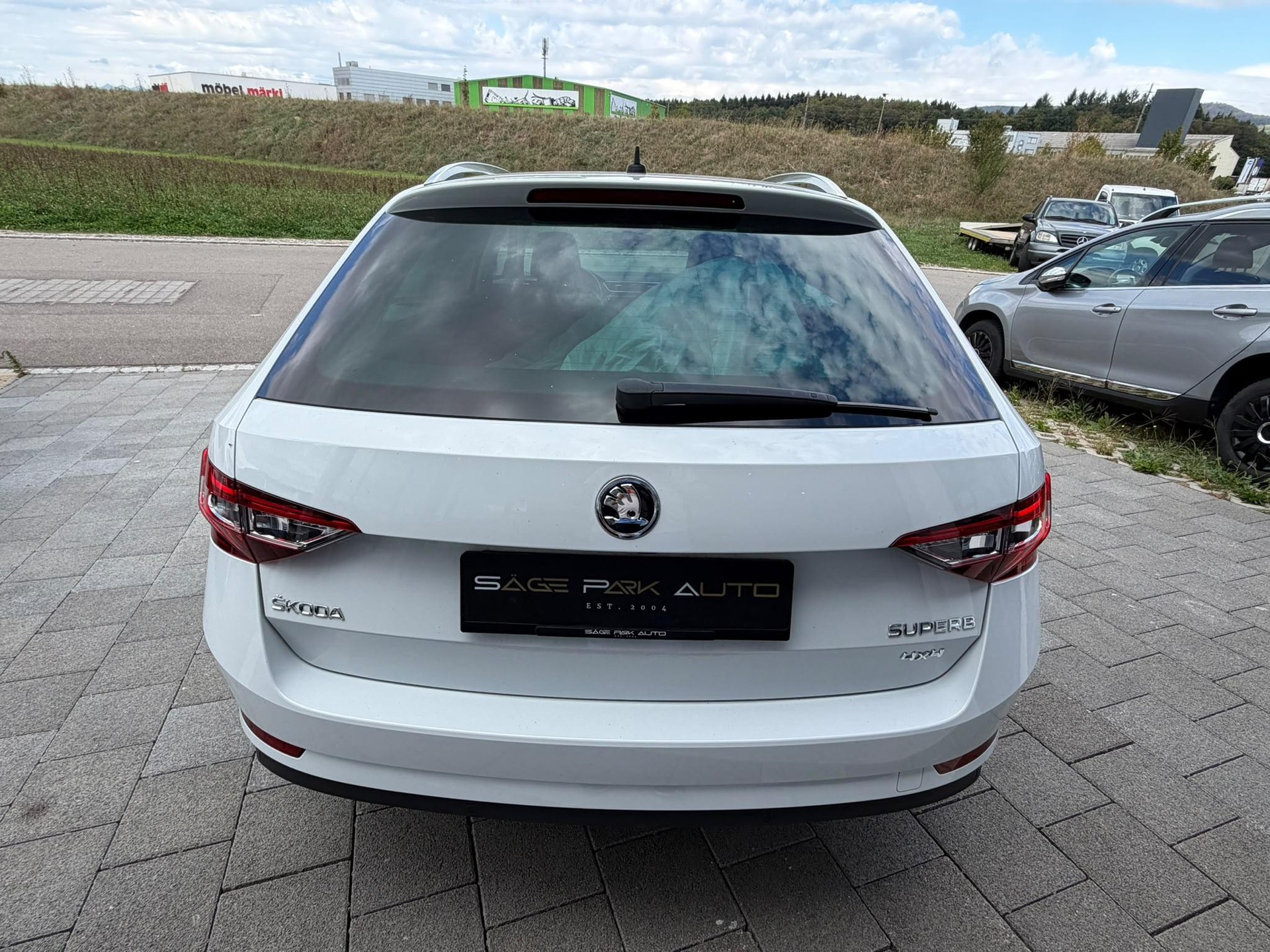 SKODA Superb Combi 2.0 TDI 190 L & K 4x4 DSG (Laurin & Klement)-image-5