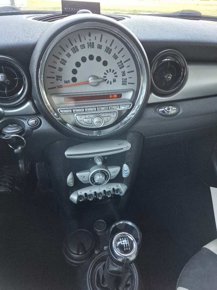 MINI Cooper S Cabriolet-image-12