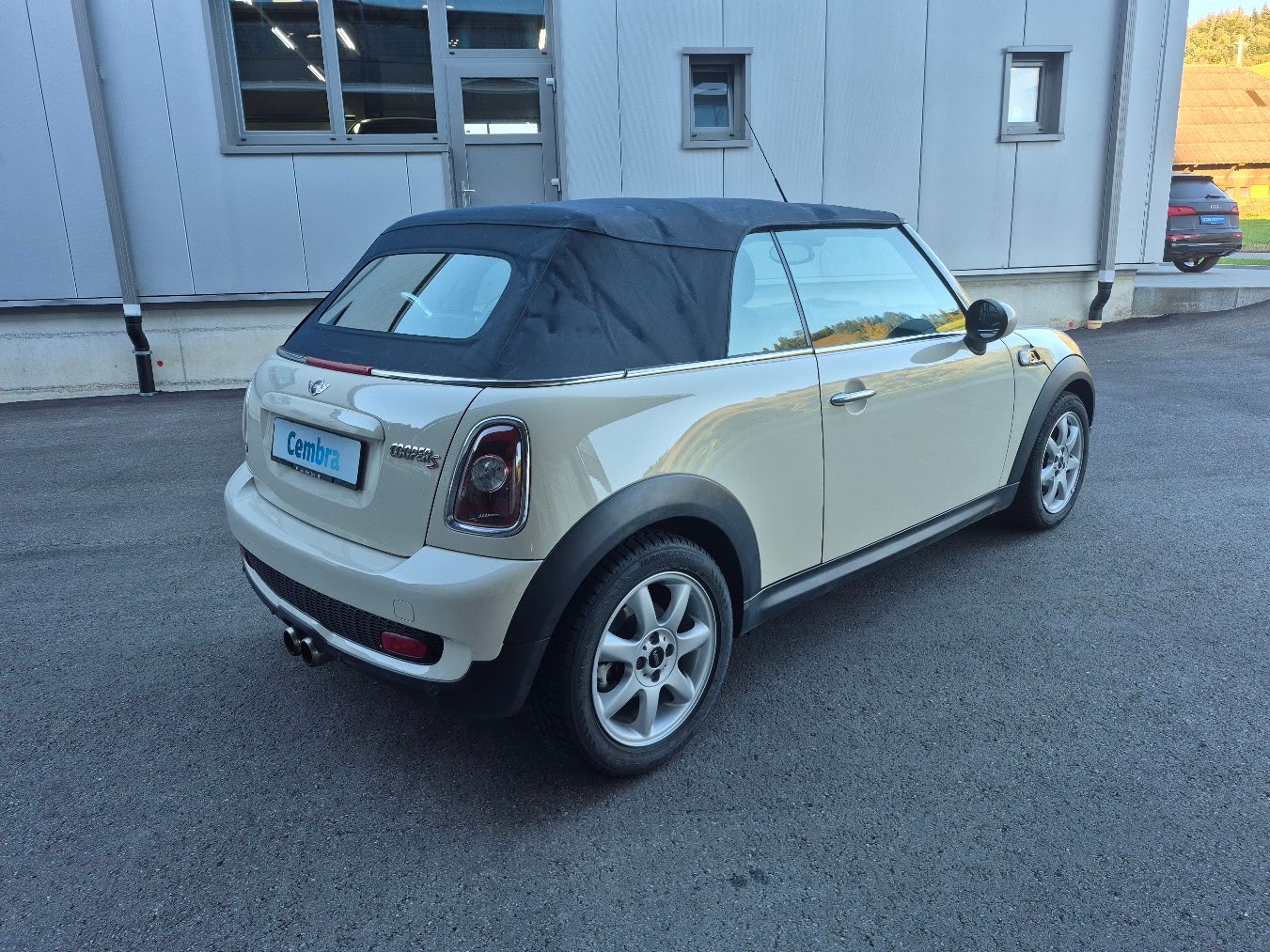 MINI Cooper S Cabriolet-image-4