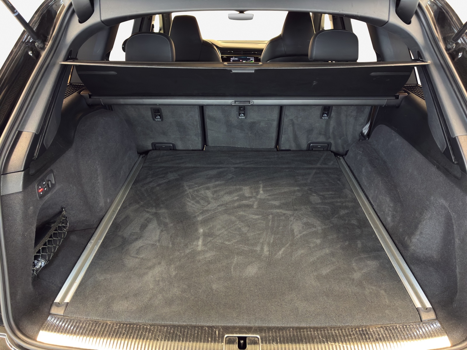 AUDI Q7 SUV TFSI e quattro 290 kW S line tiptronic-image-12