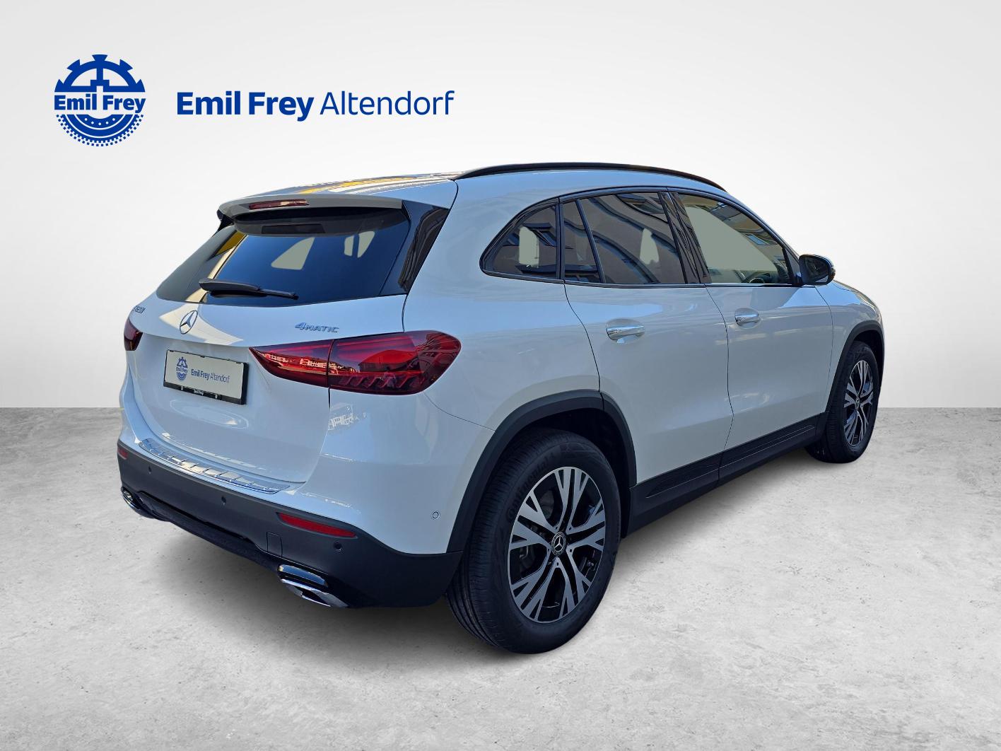 MERCEDES-BENZ GLA 250 4MATIC Swiss Star Progressive-image-4