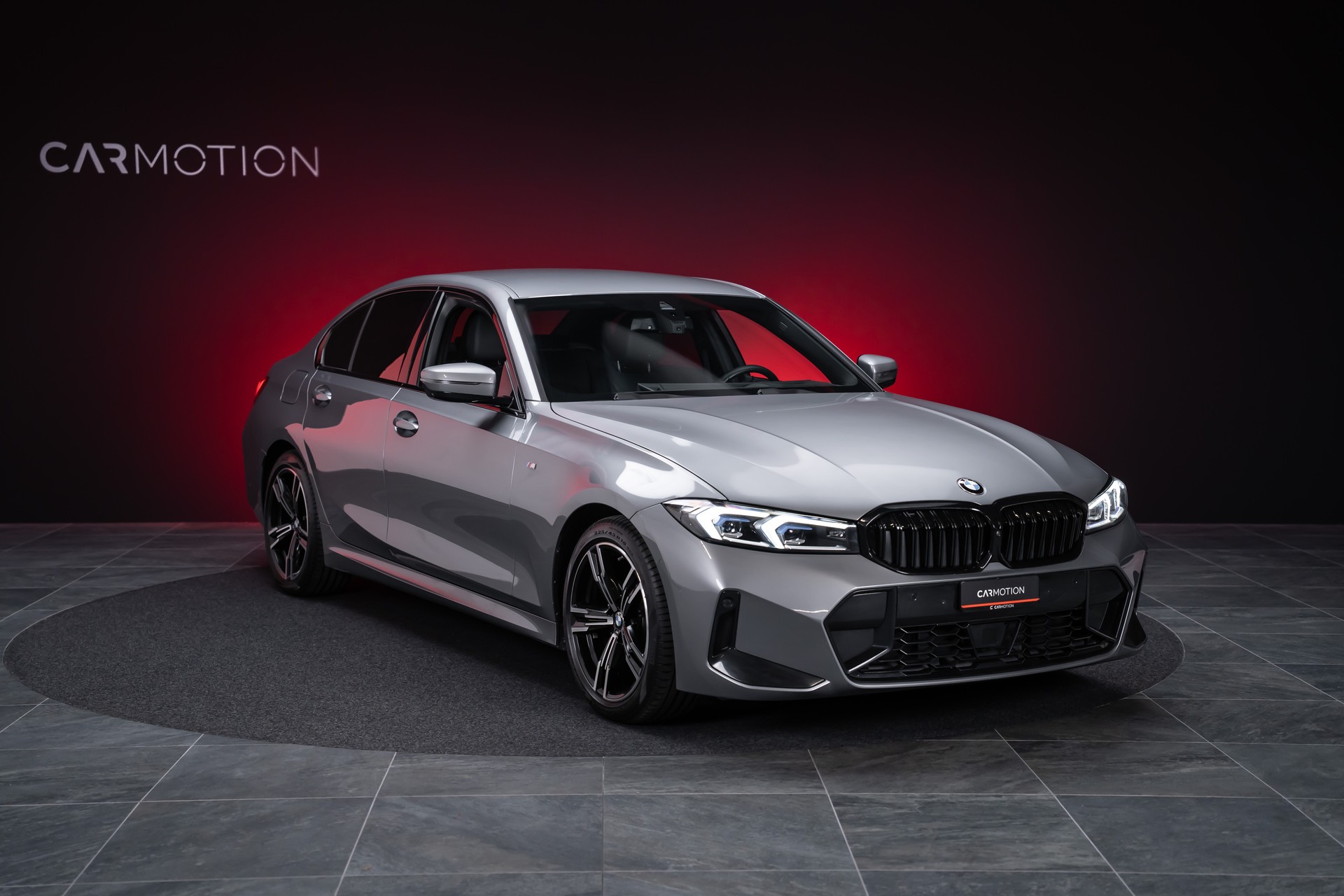 BMW 320d xDrive SAG M Sport / 360°Kamera / HeadUp / el.Sitze-image-2