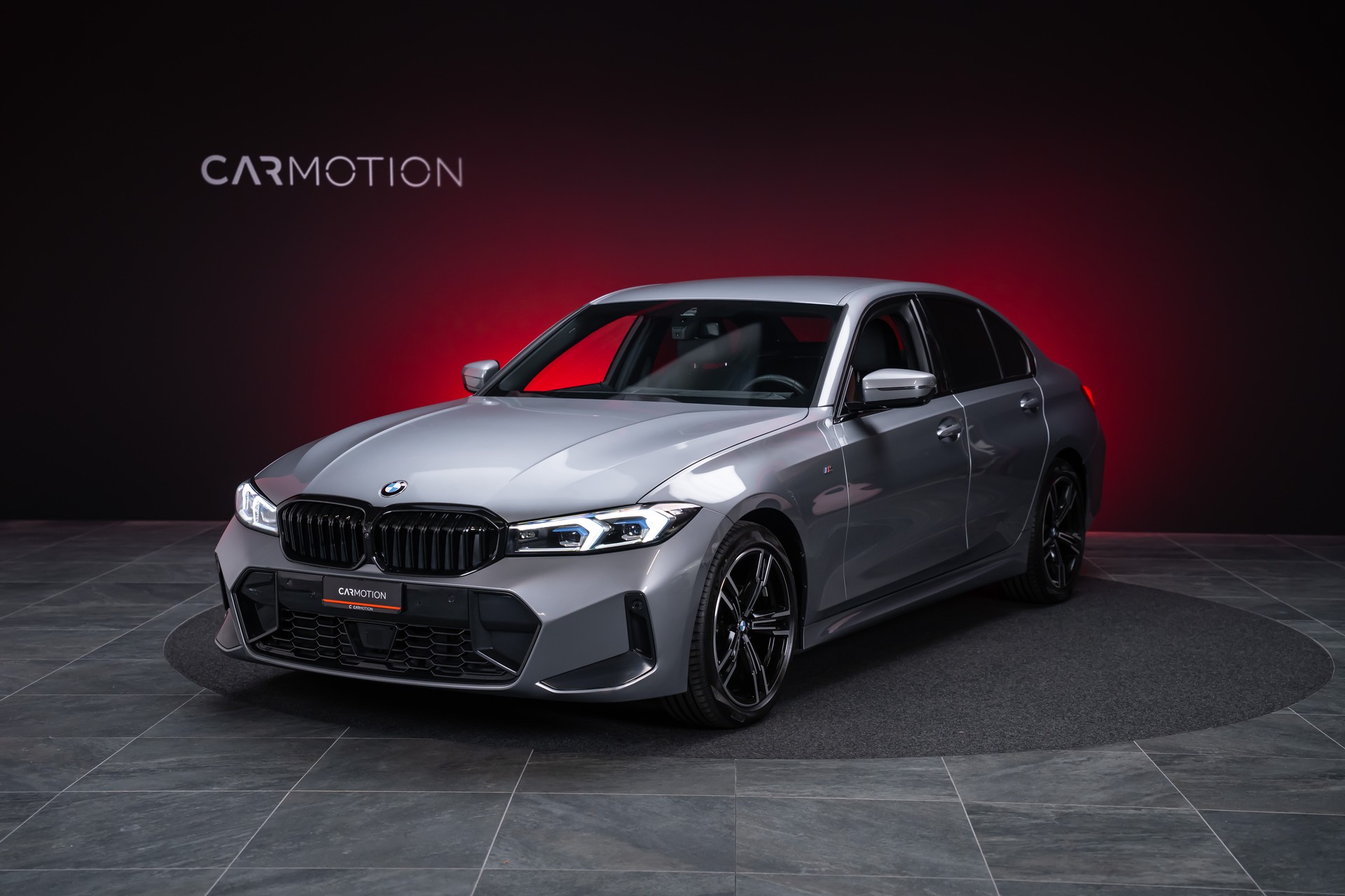 BMW 320d xDrive SAG M Sport / 360°Kamera / HeadUp / el.Sitze-image-0