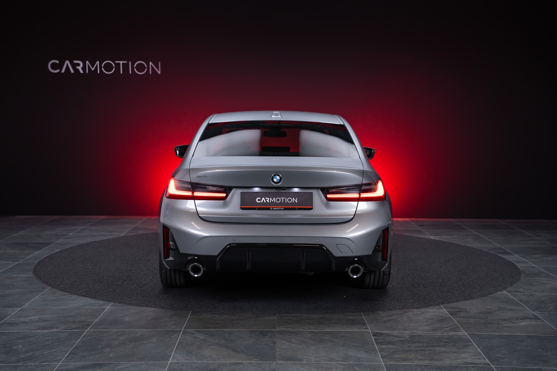 BMW 320d xDrive SAG M Sport / 360°Kamera / HeadUp / el.Sitze-image-5
