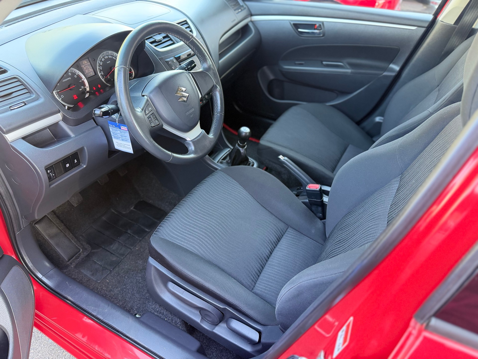 SUZUKI Swift 1.2i 16V GL-image-8