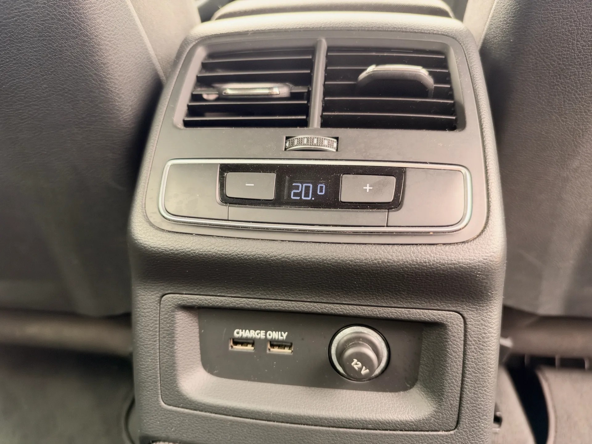 AUDI A5 Sportback 40 TFSI S-tronic *Frisch ab MFK bei Übergabe*Rückfahrkamera*Navigation*Sitzheizung*Totwinkelasisstent*-image-12
