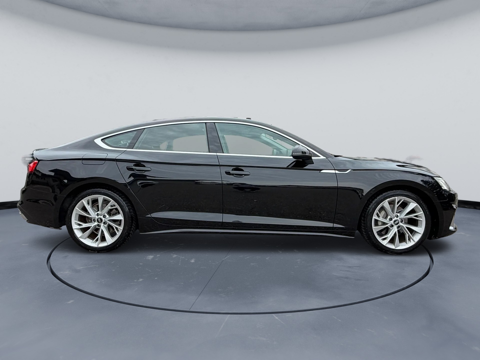AUDI A5 Sportback 40 TFSI S-tronic *Frisch ab MFK bei Übergabe*Rückfahrkamera*Navigation*Sitzheizung*Totwinkelasisstent*-image-3