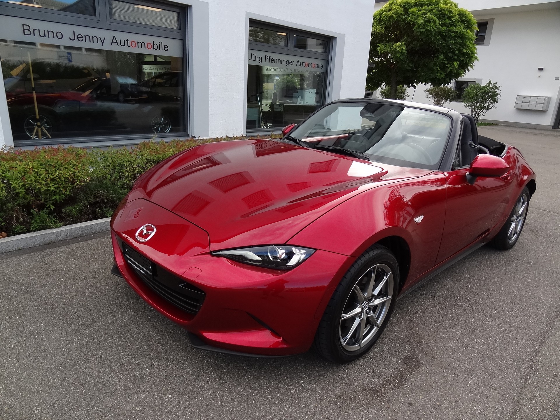 MAZDA MX-5 Skyactiv-G 132 Exclusive-line-image-3