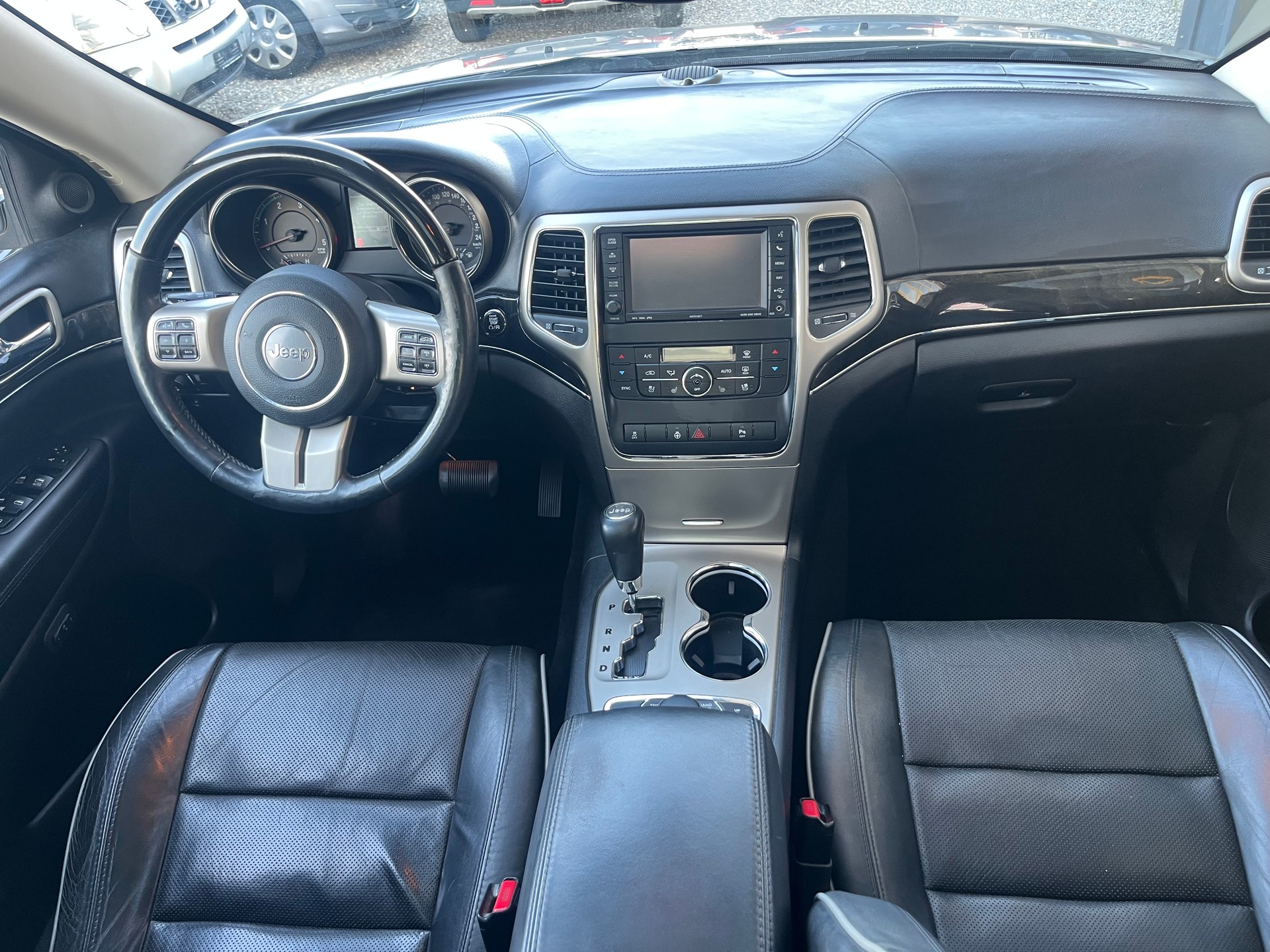 JEEP Grand Cherokee 3.0 CRD Overland Automatic-image-9