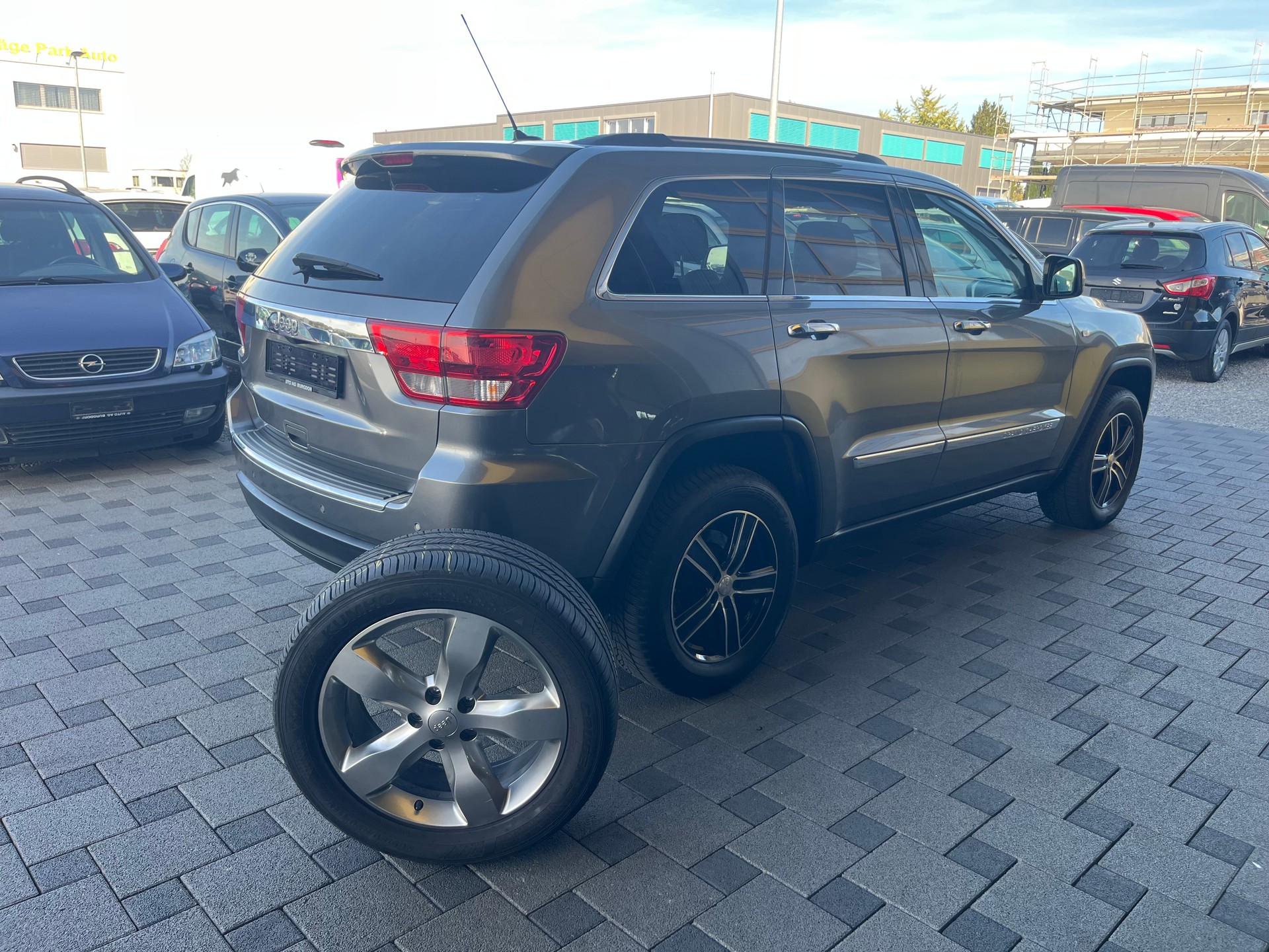JEEP Grand Cherokee 3.0 CRD Overland Automatic-image-13