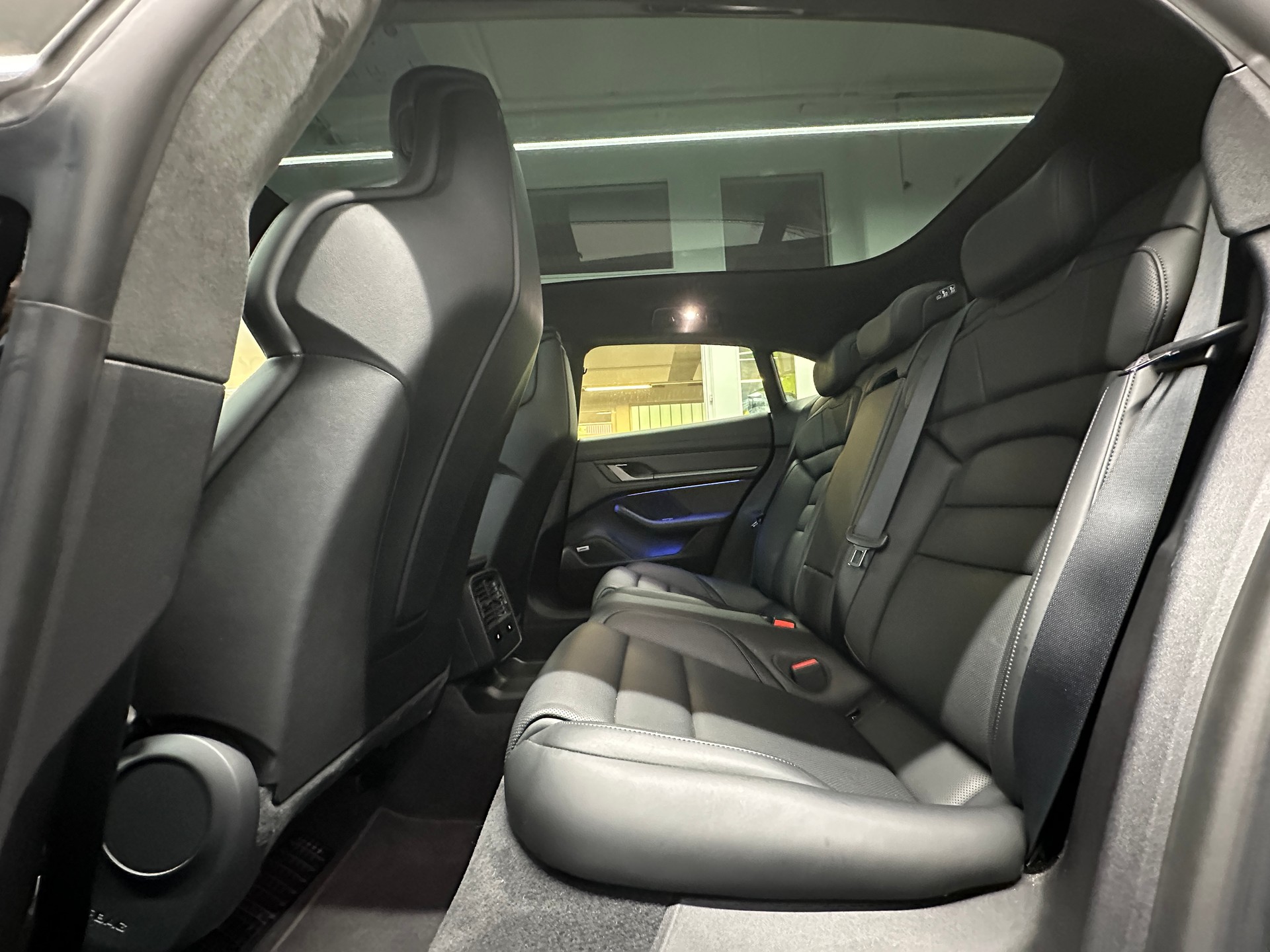 PORSCHE Taycan Turbo S Cross Turismo-image-8