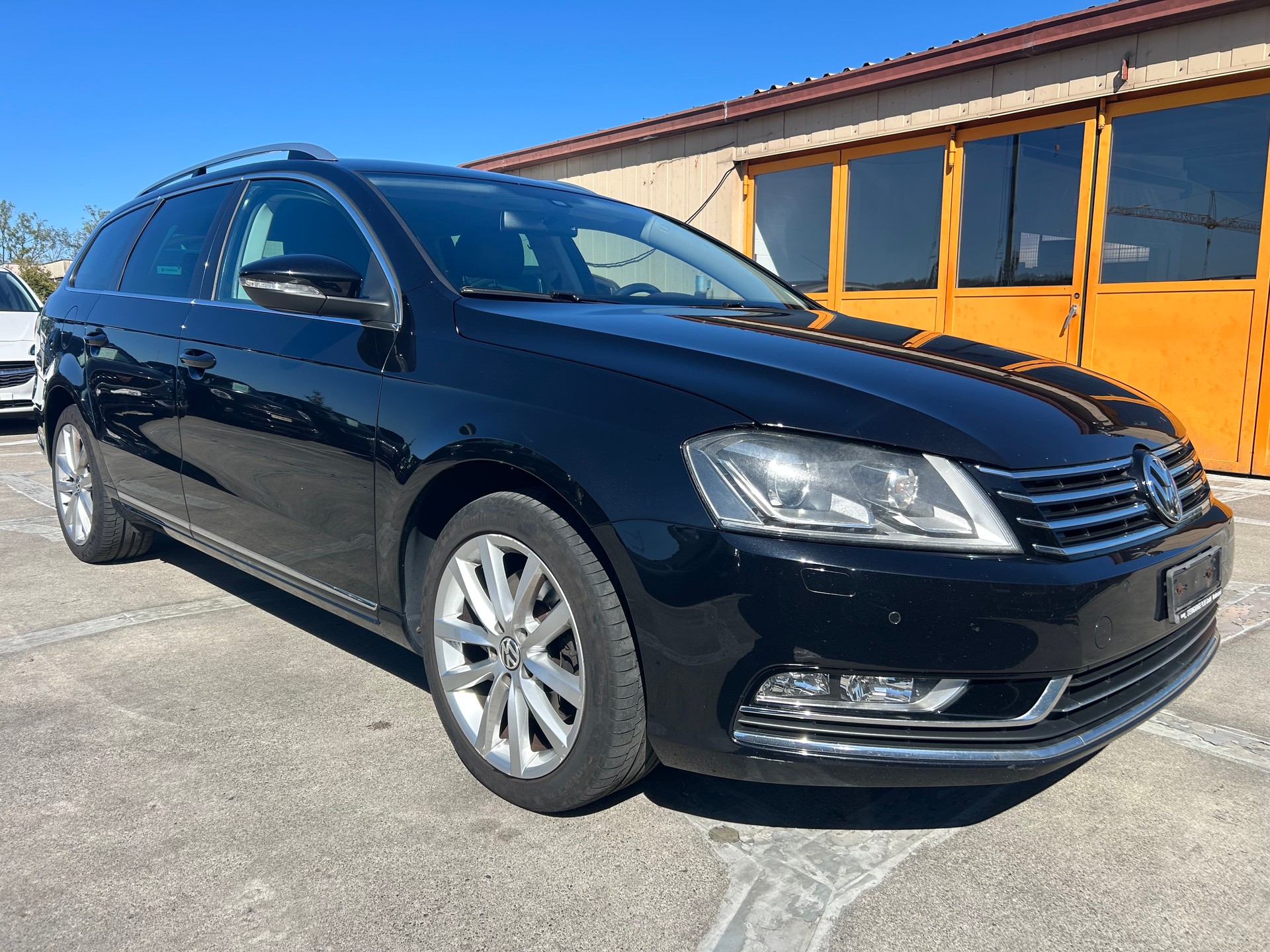 VW Passat Variant 1.8 TSI Highline DSG-image-5