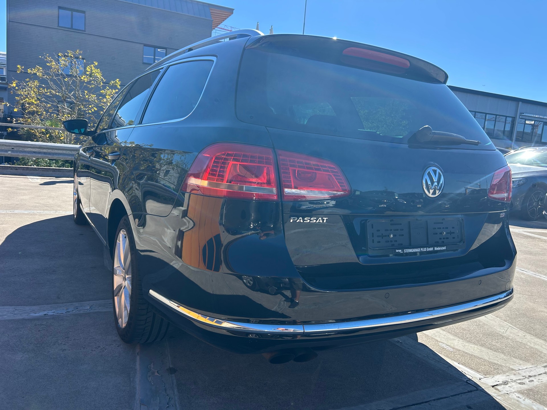 VW Passat Variant 1.8 TSI Highline DSG-showroom-element-2