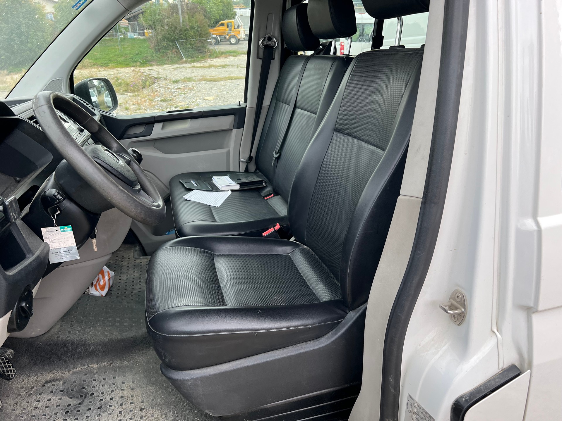 VW T6 Caravelle 2.0 TDI Trendline Liberty LWB-image-7