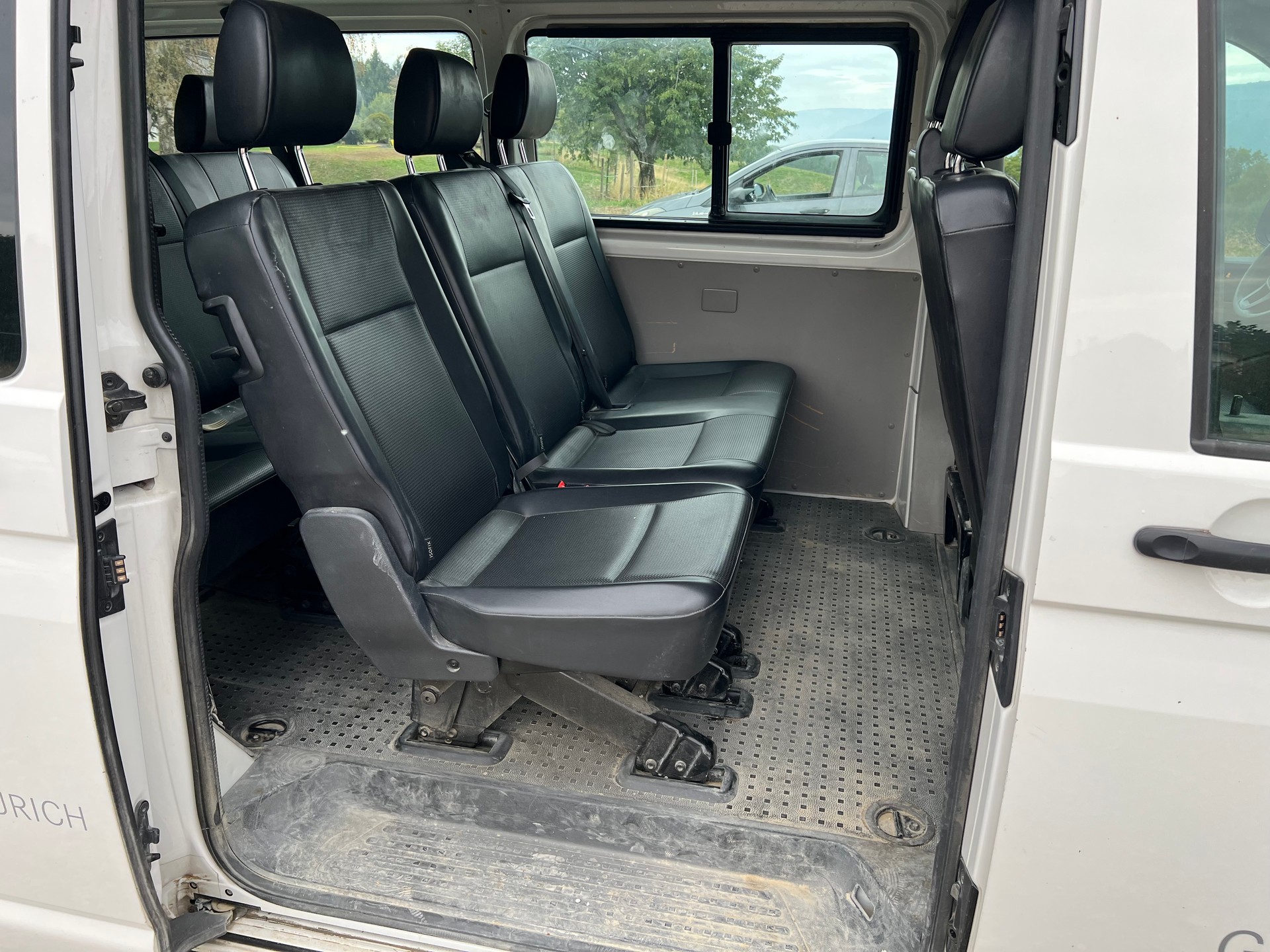 VW T6 Caravelle 2.0 TDI Trendline Liberty LWB-image-8
