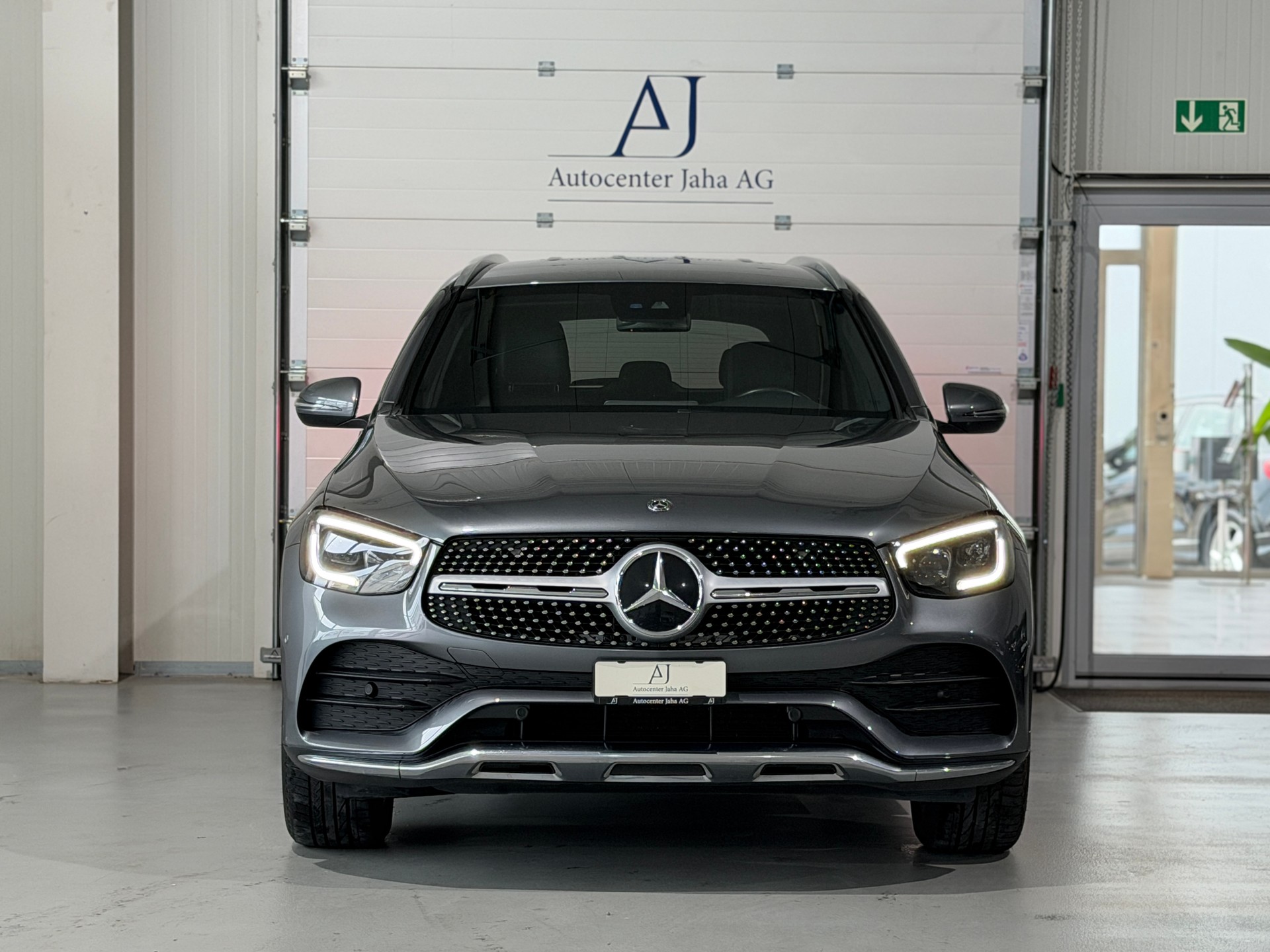 MERCEDES-BENZ GLC 220 d AMG Line 4Matic 9G-Tronic (CH)-image-3