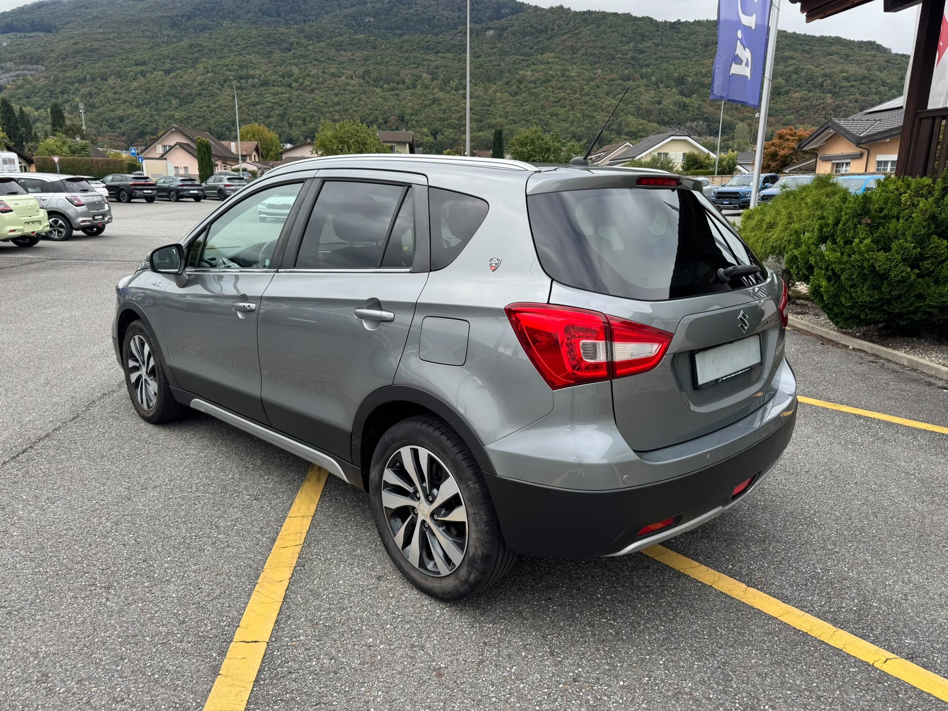 SUZUKI SX4 S-Cross 1.4 16V PizSulai Top 4WD Automatic-image-2