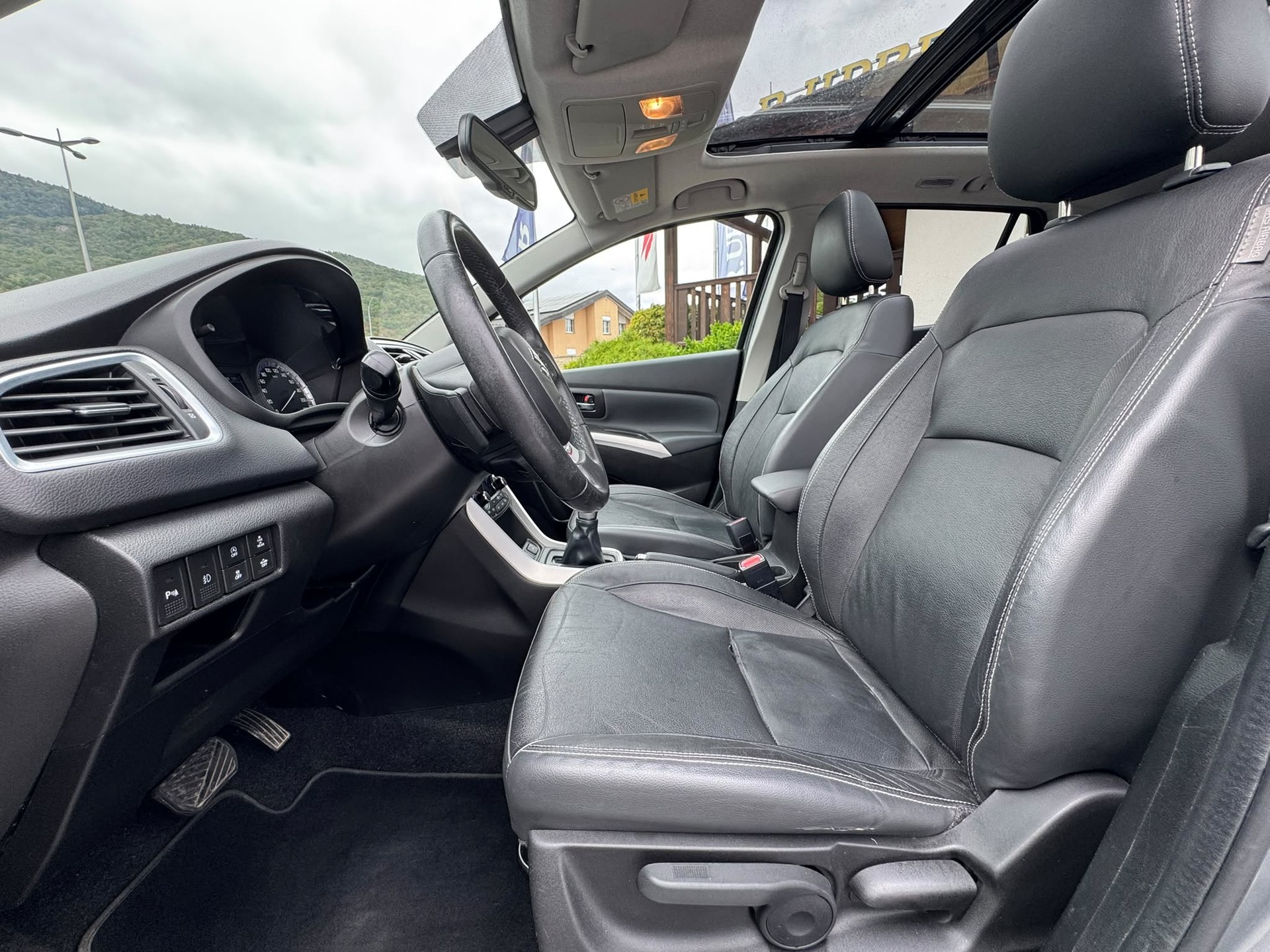 SUZUKI SX4 S-Cross 1.4 16V PizSulai Top 4WD Automatic-image-10