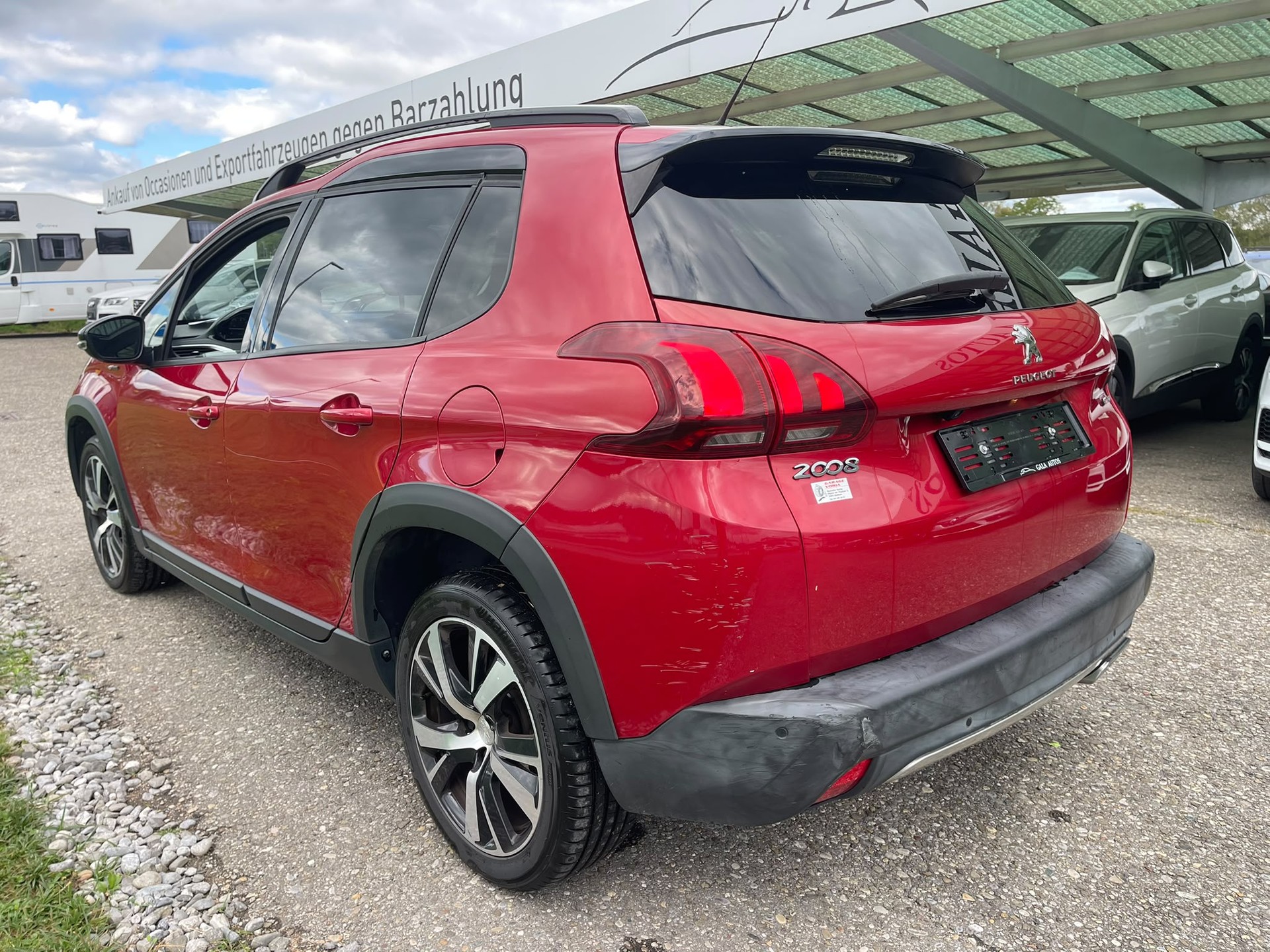 PEUGEOT 2008 1.2 PureTech Signature EAT6-image-3