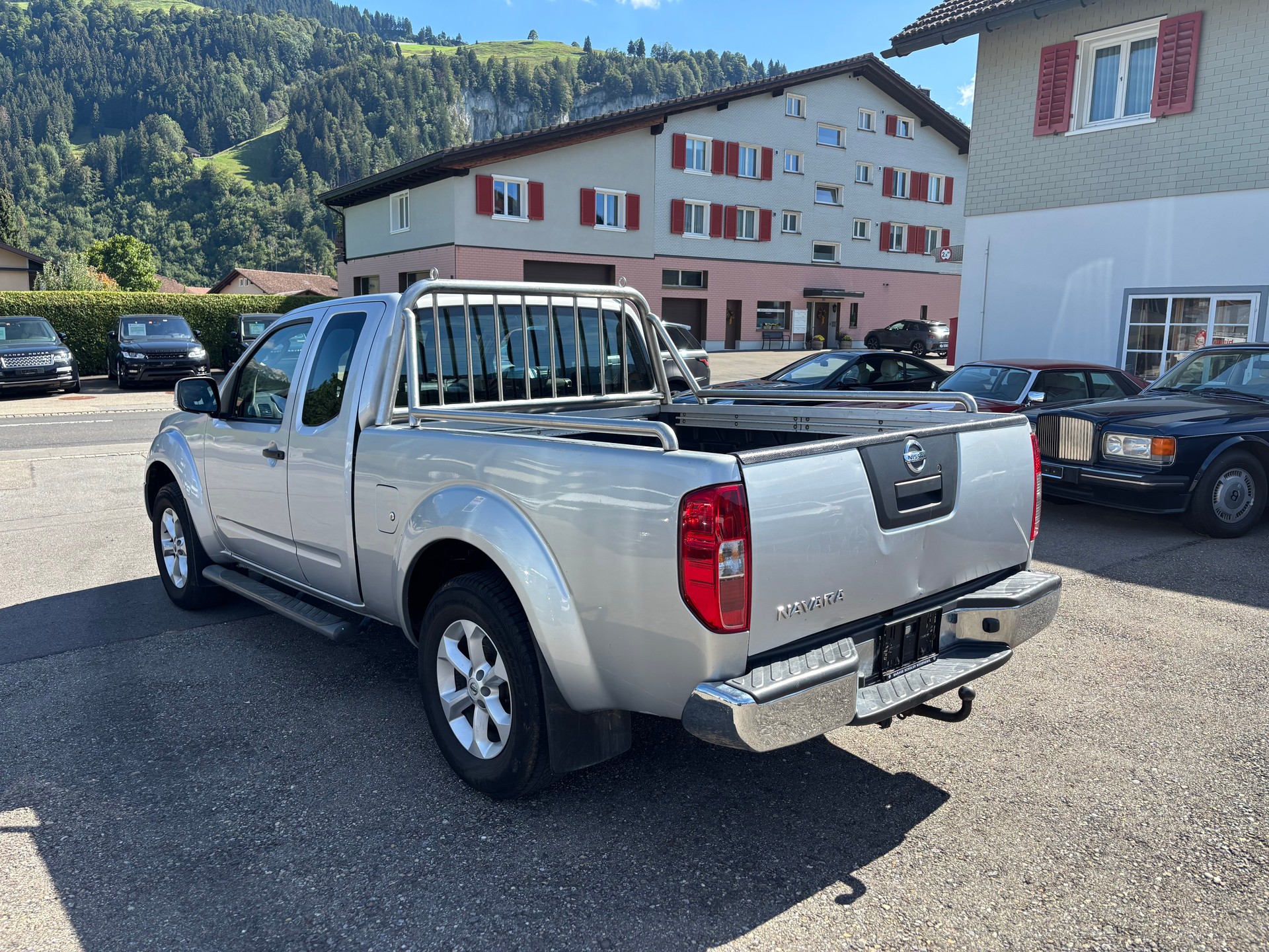 NISSAN Navara King Cab SE 2.5 dCi 4WD-image-4