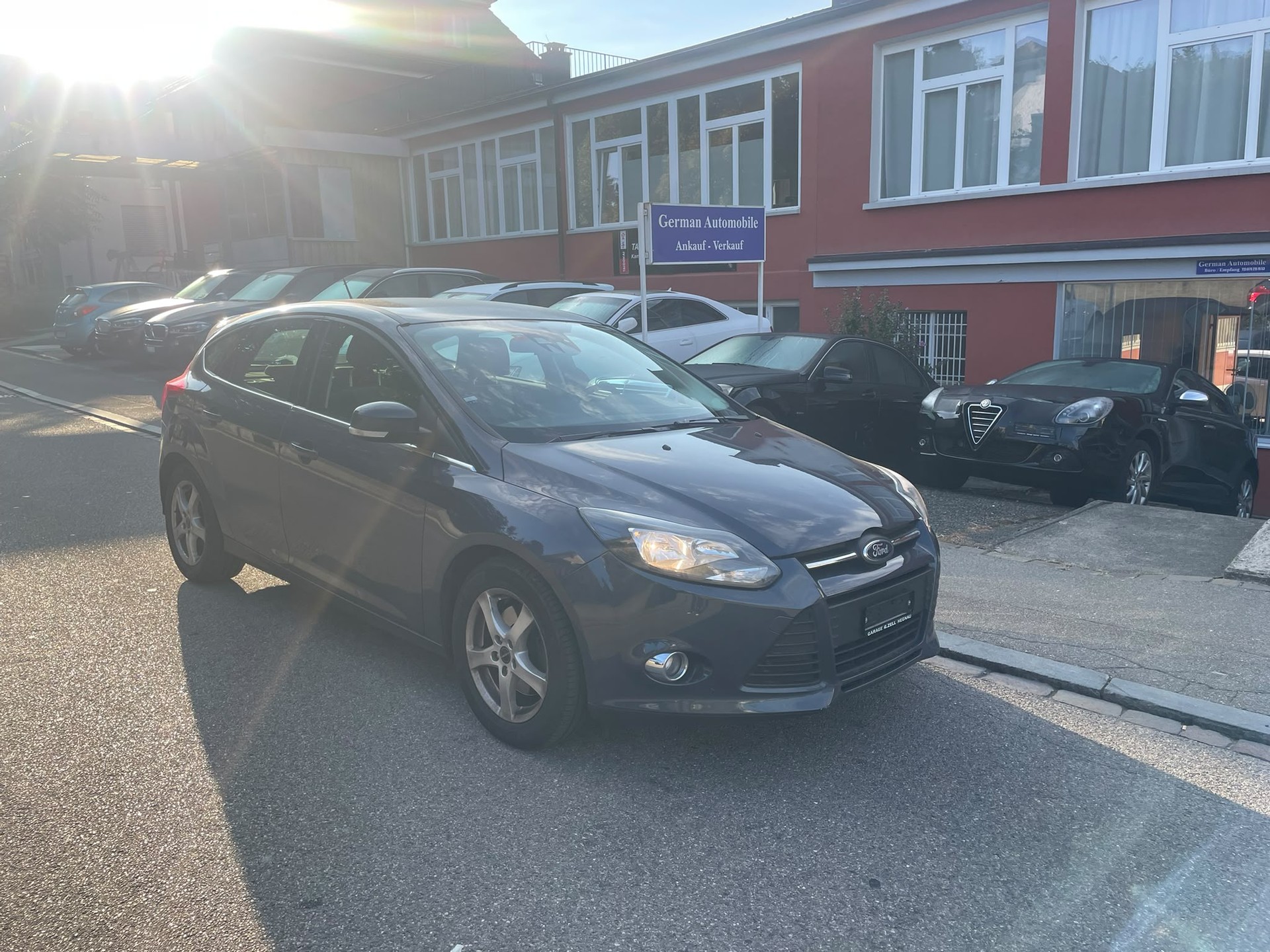 FORD Focus 1.0 SCTi Titanium-image-0