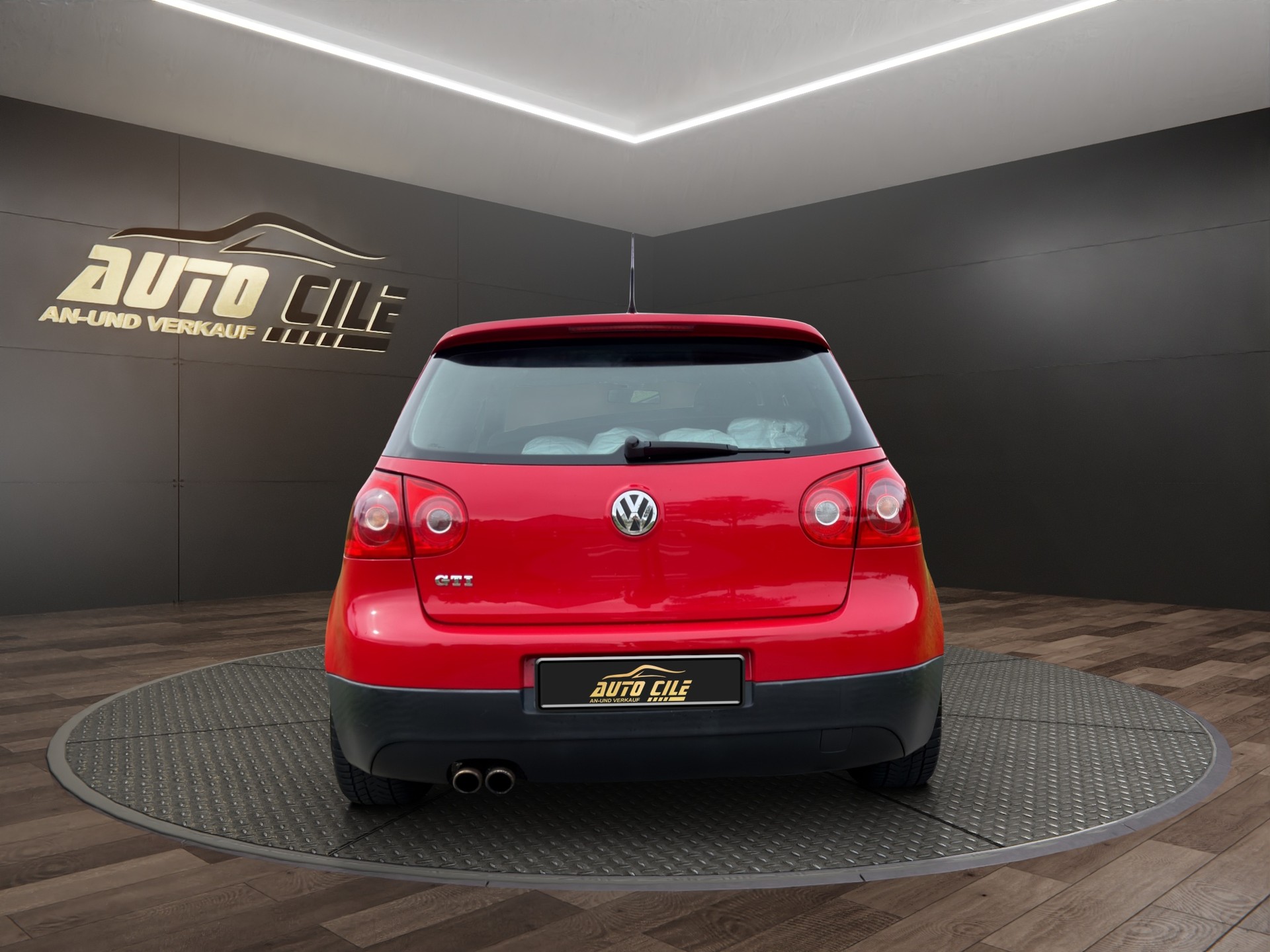 VW Golf 2.0 TFSI GTI-image-5
