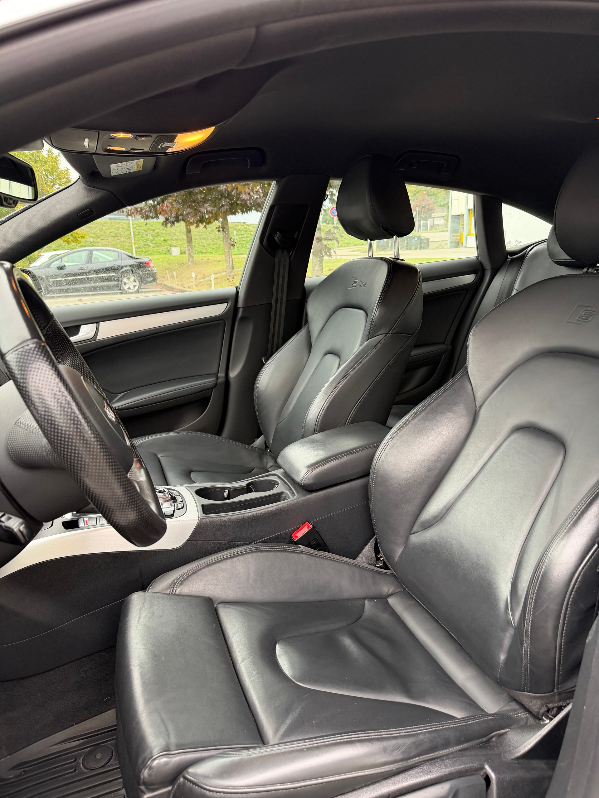 AUDI A5 Sportback 2.0 TDI quattro S-tronic-image-5