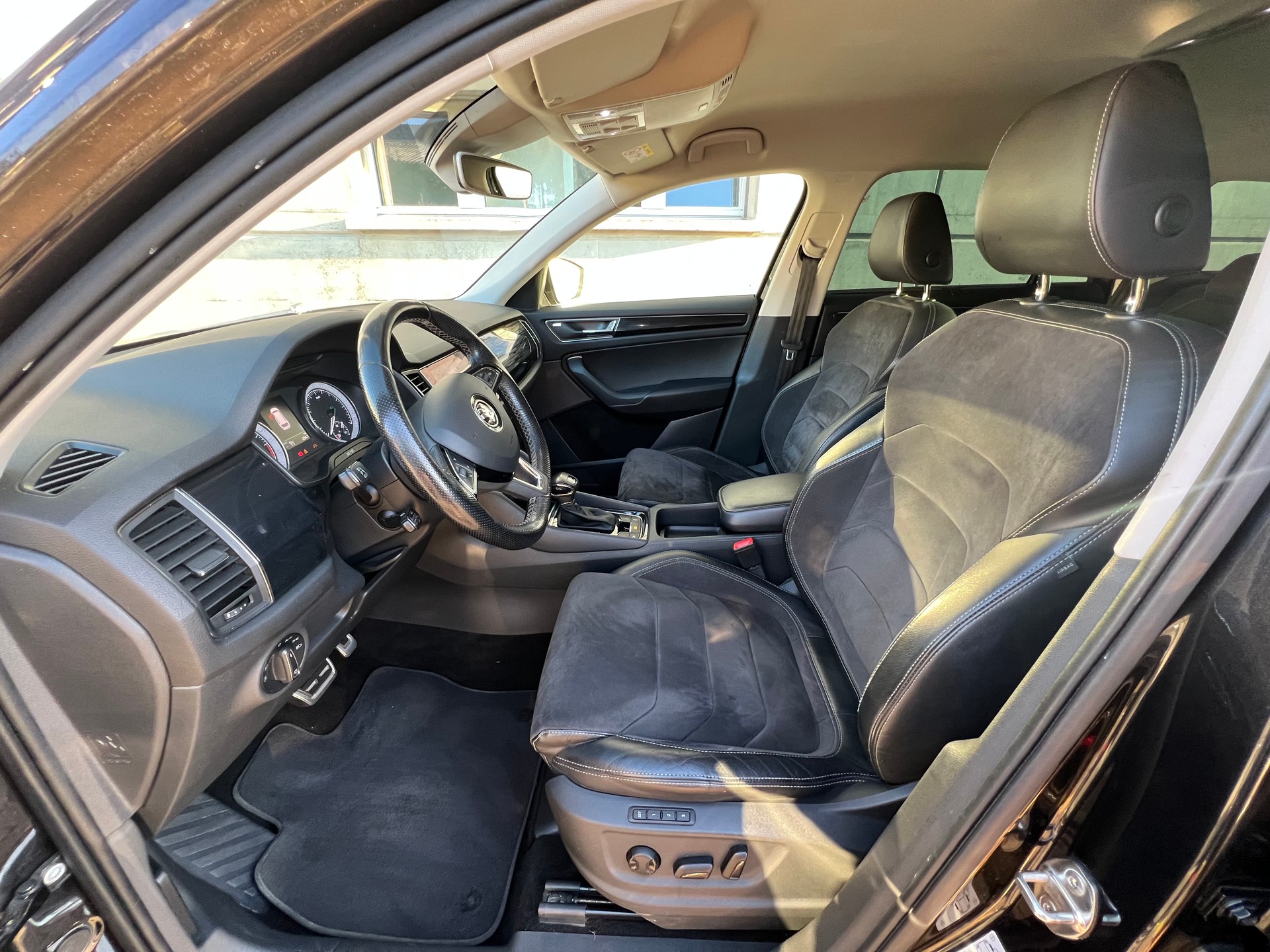 SKODA Kodiaq 2.0 TDI CR Style 4x4 DSG-image-9