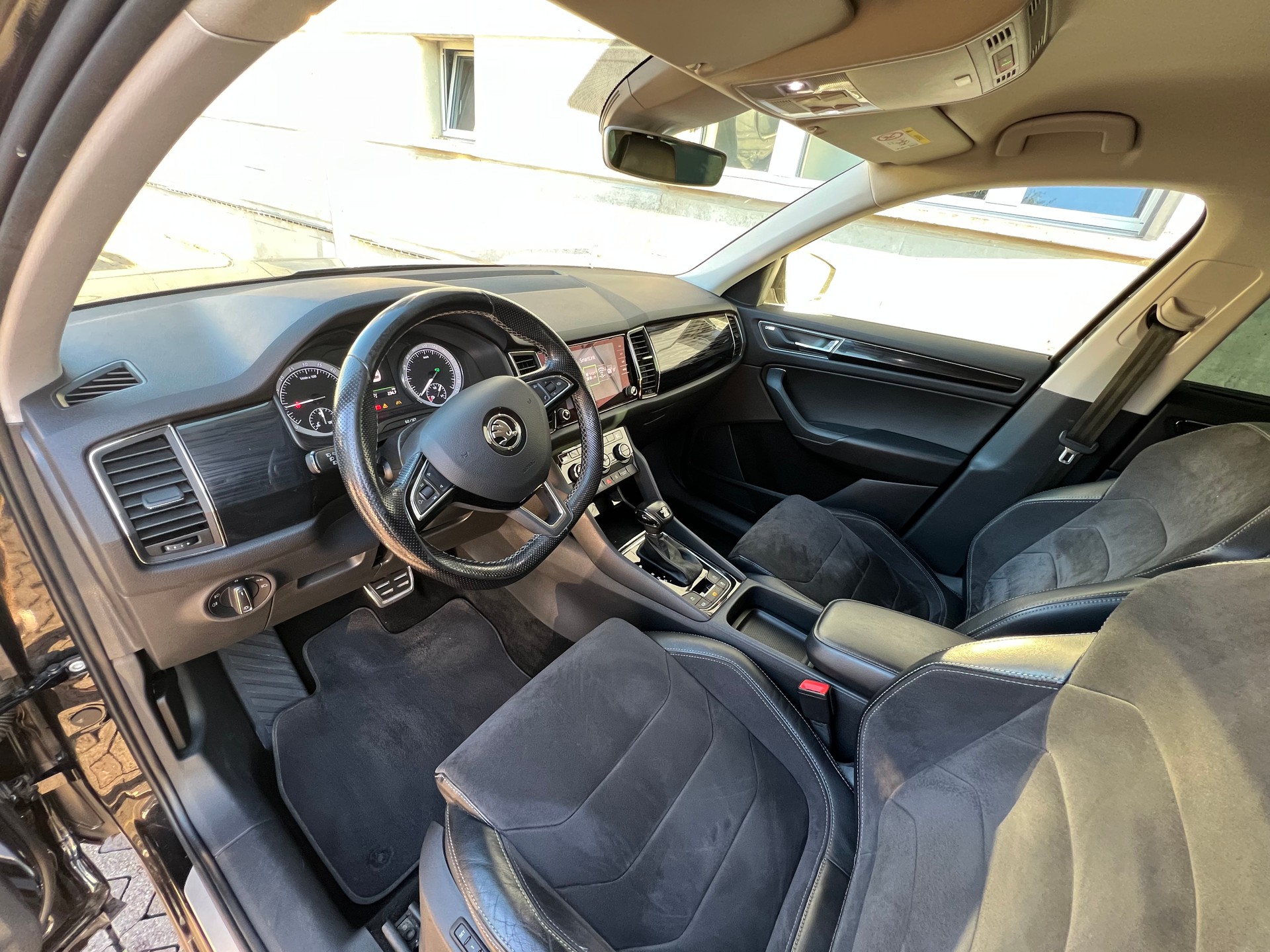 SKODA Kodiaq 2.0 TDI CR Style 4x4 DSG-image-8