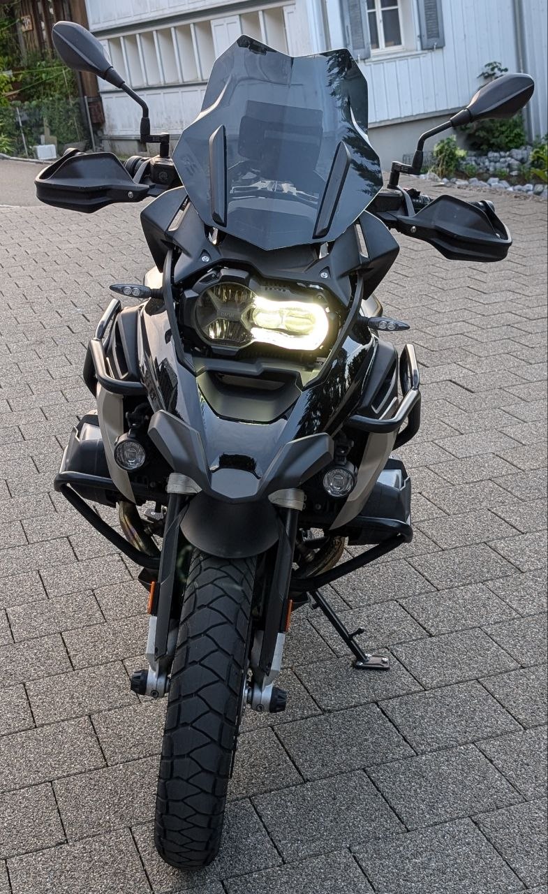 BMW GS Exclusive-image-2