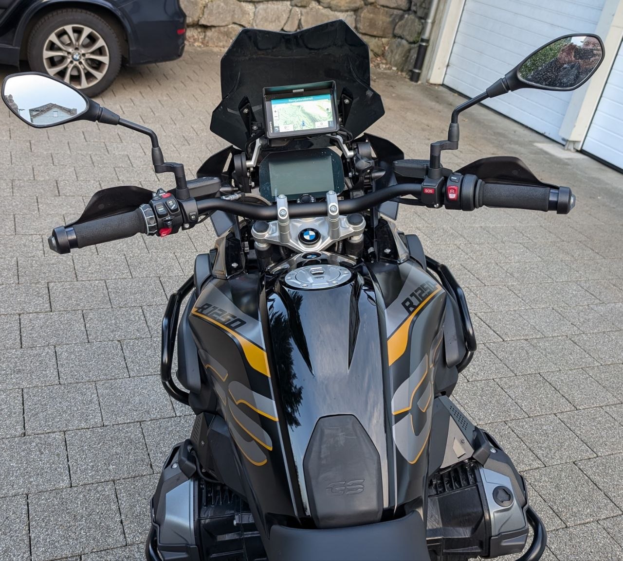 BMW GS Exclusive-image-3