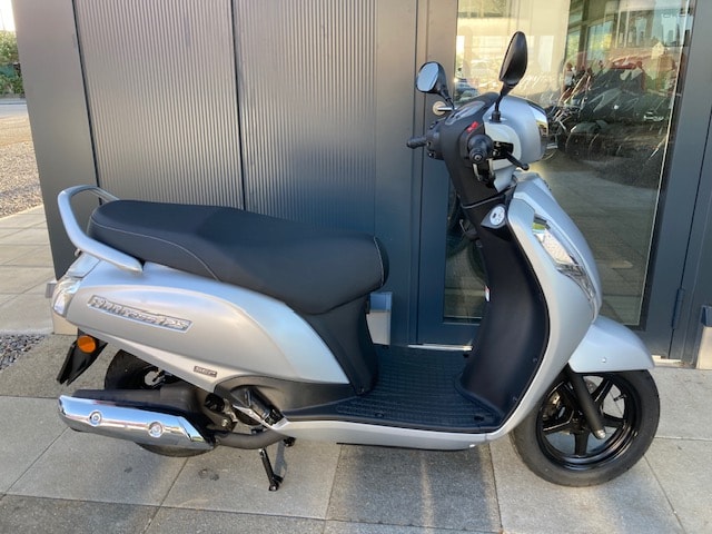 SUZUKI ADDRESS 125