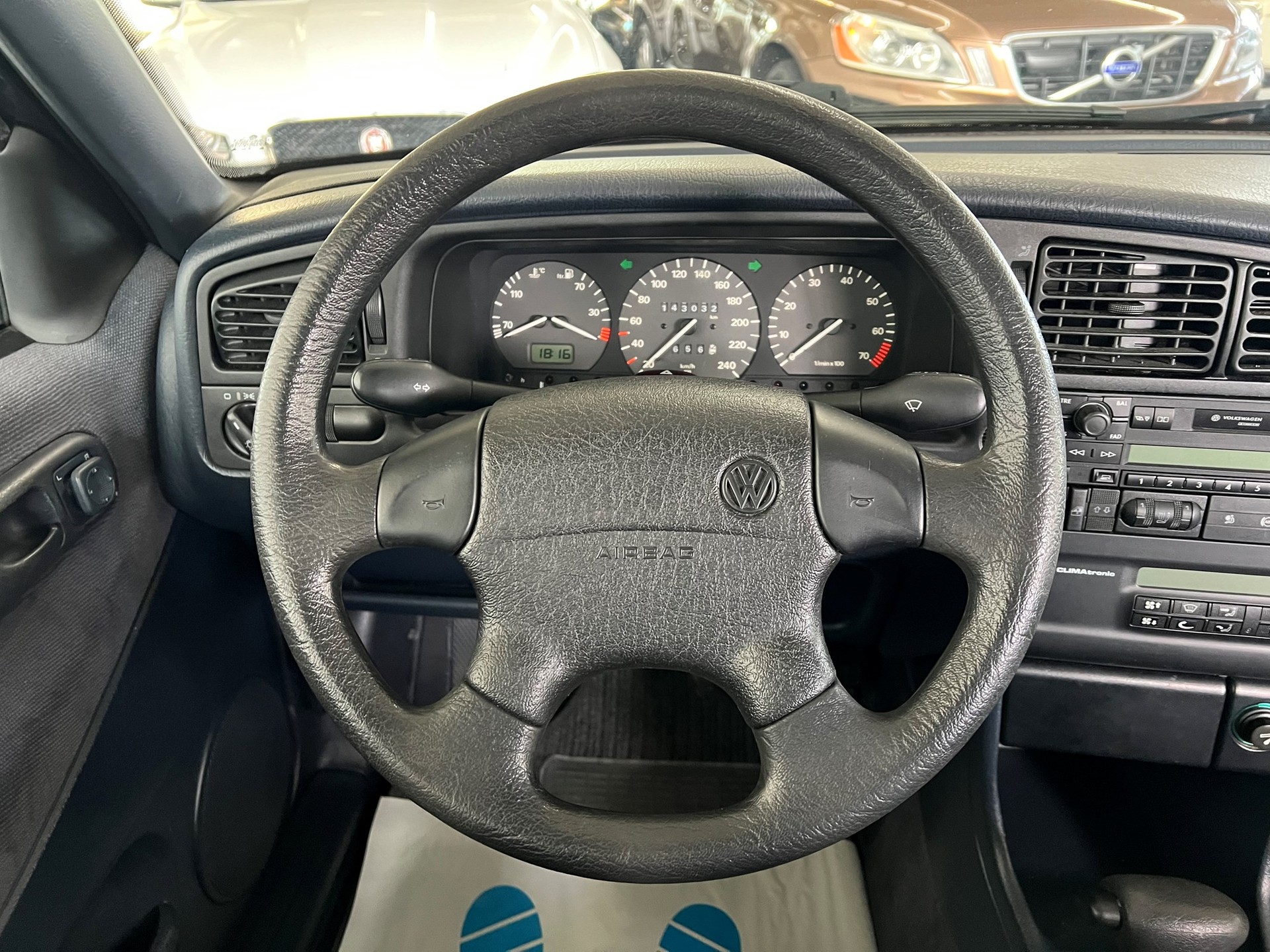 VW Passat 2000 CL-image-13