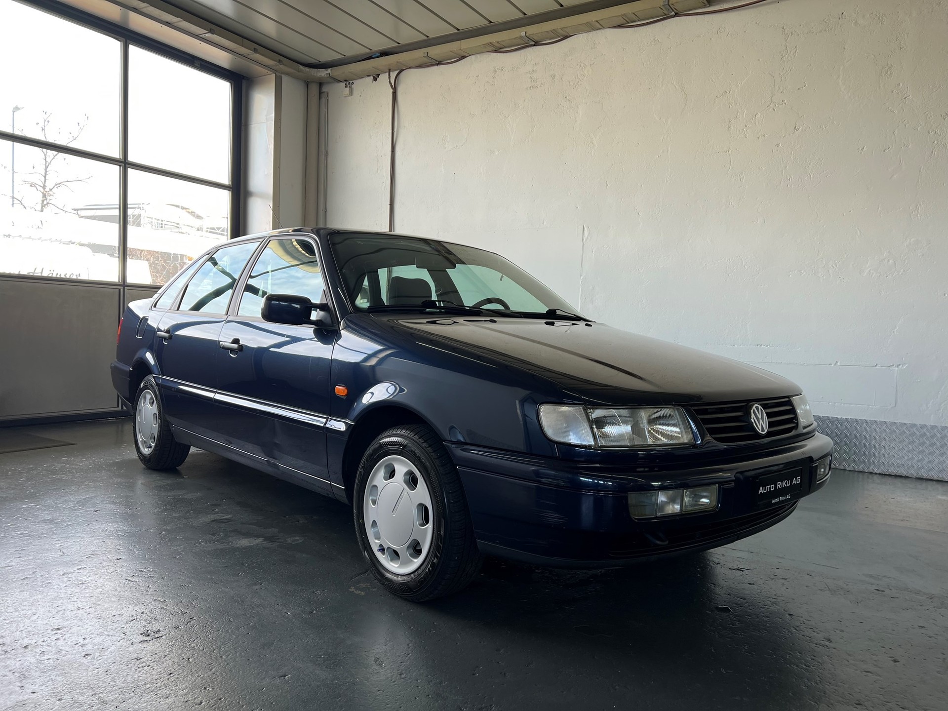 VW Passat 2000 CL-image-1